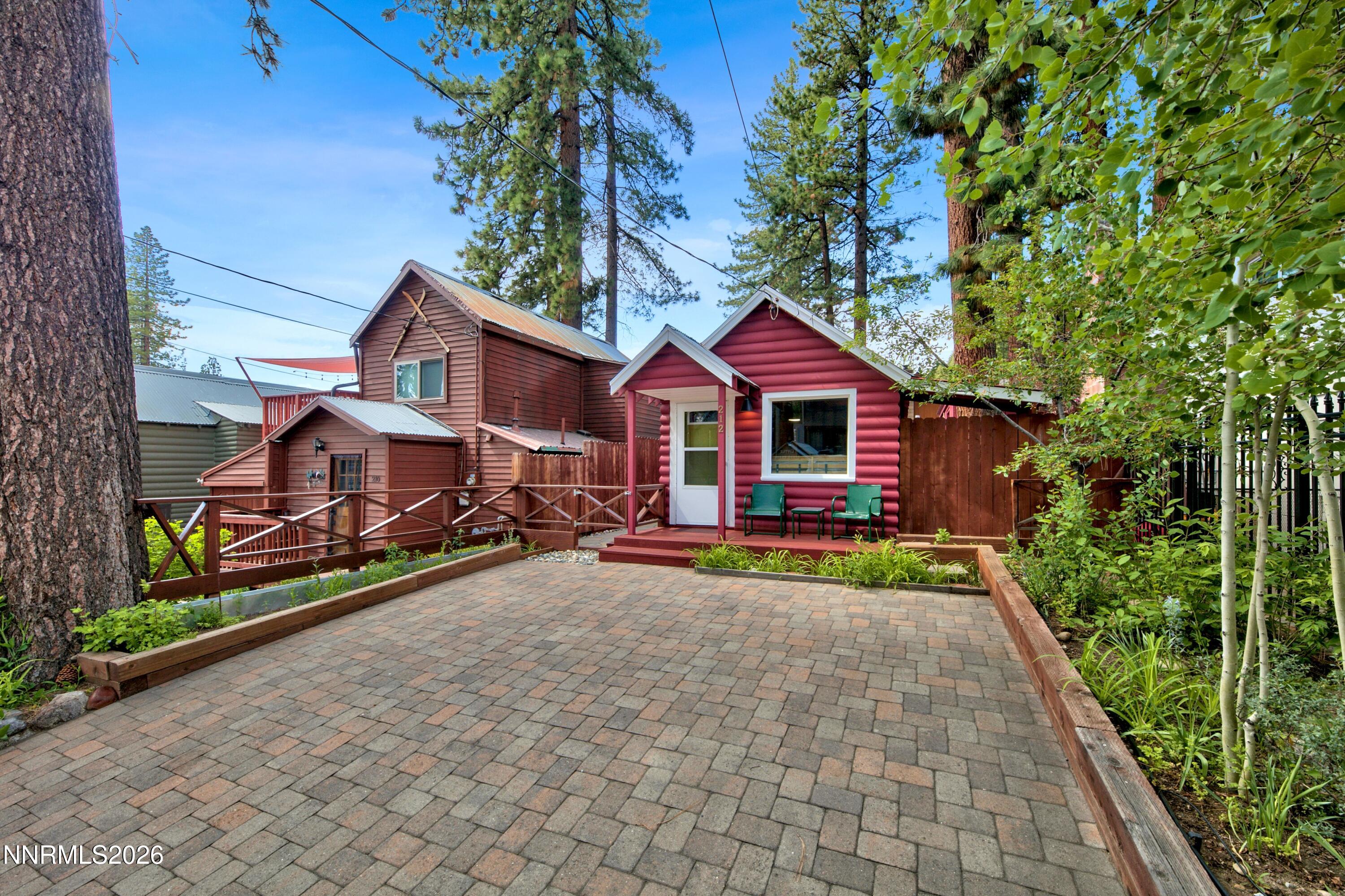 212 Lyons Avenue Property Photo 11
