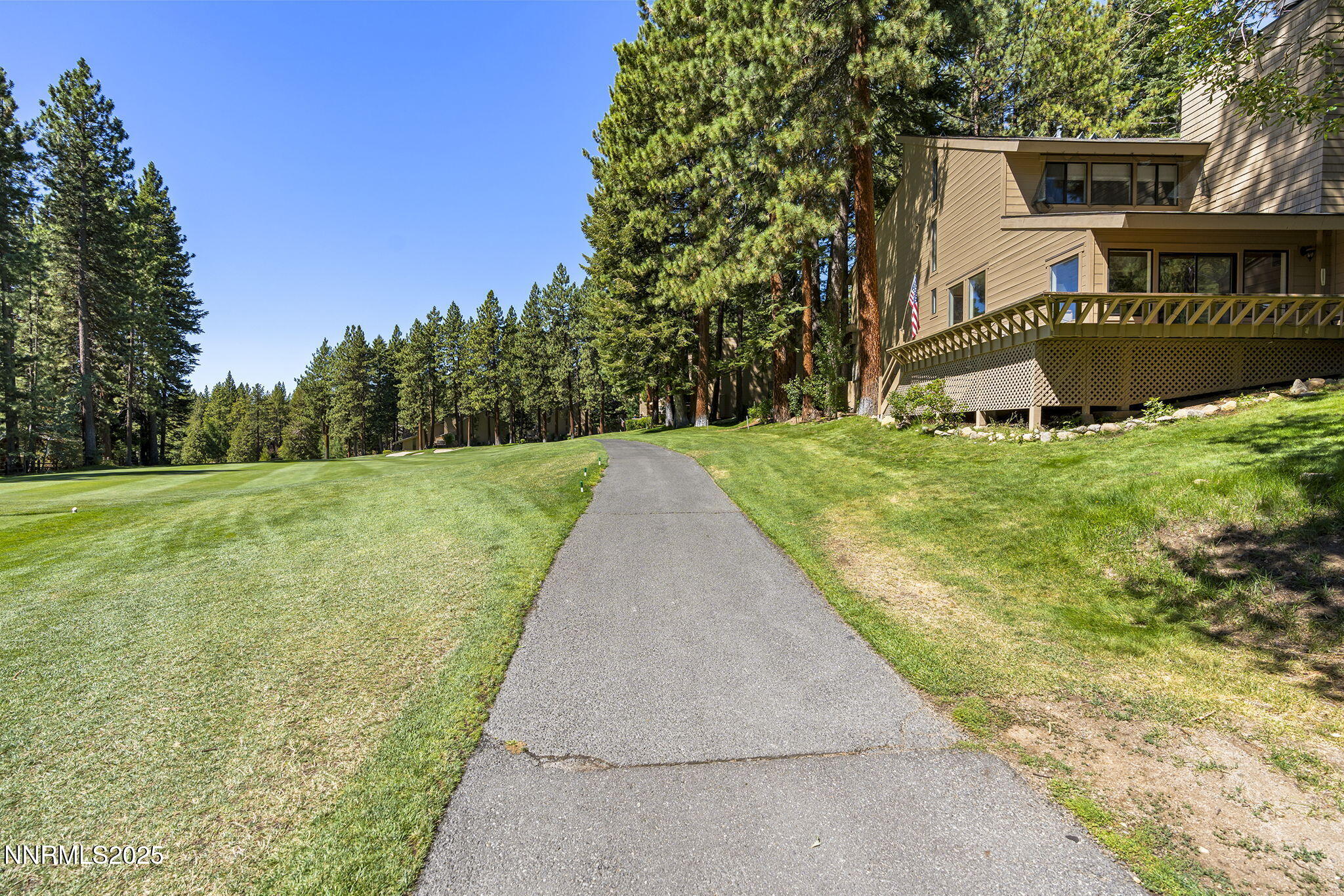 954 Fairway Boulevard # 4 Property Photo 14