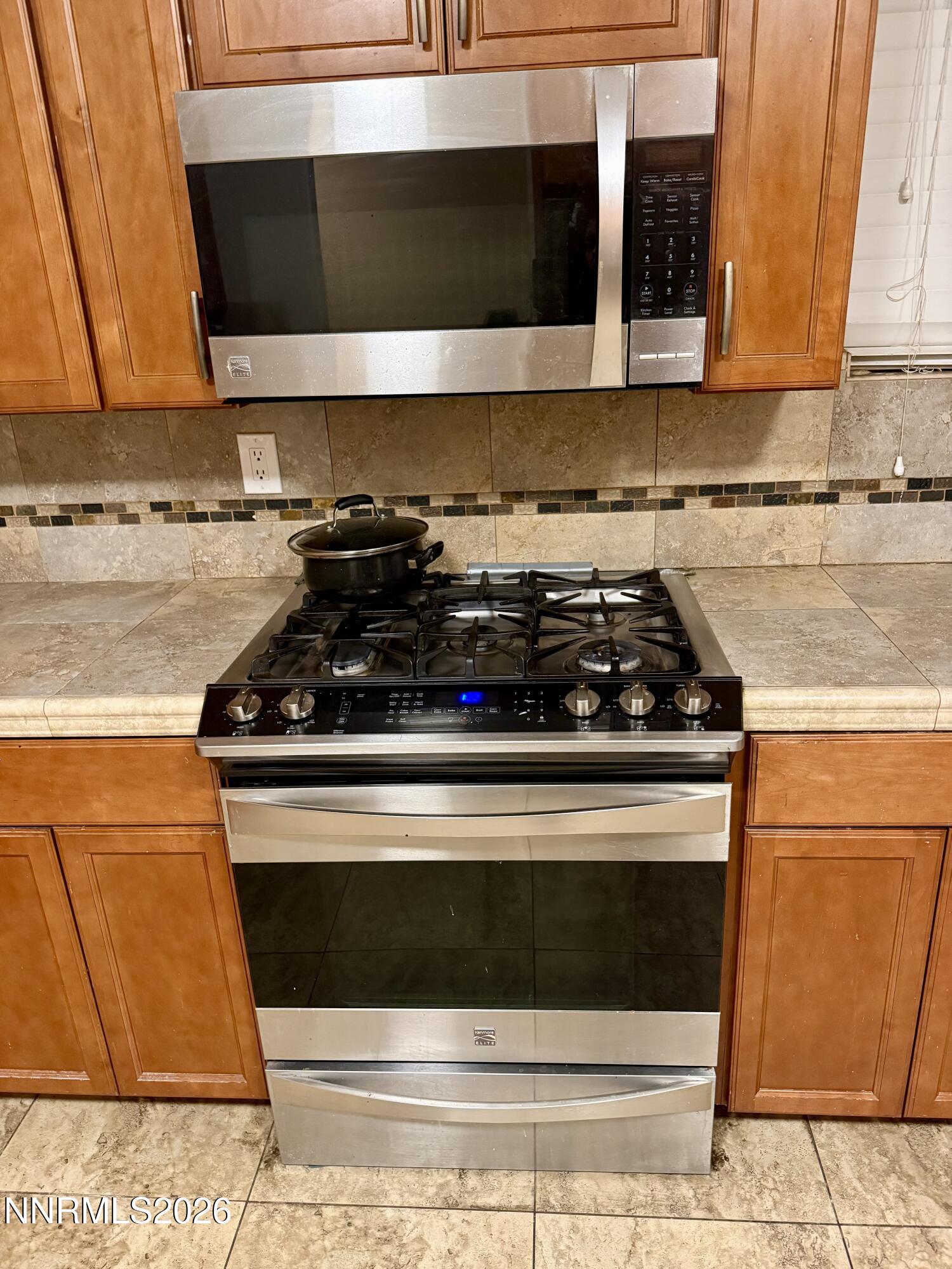 16380 Enargite Circle Property Photo 8