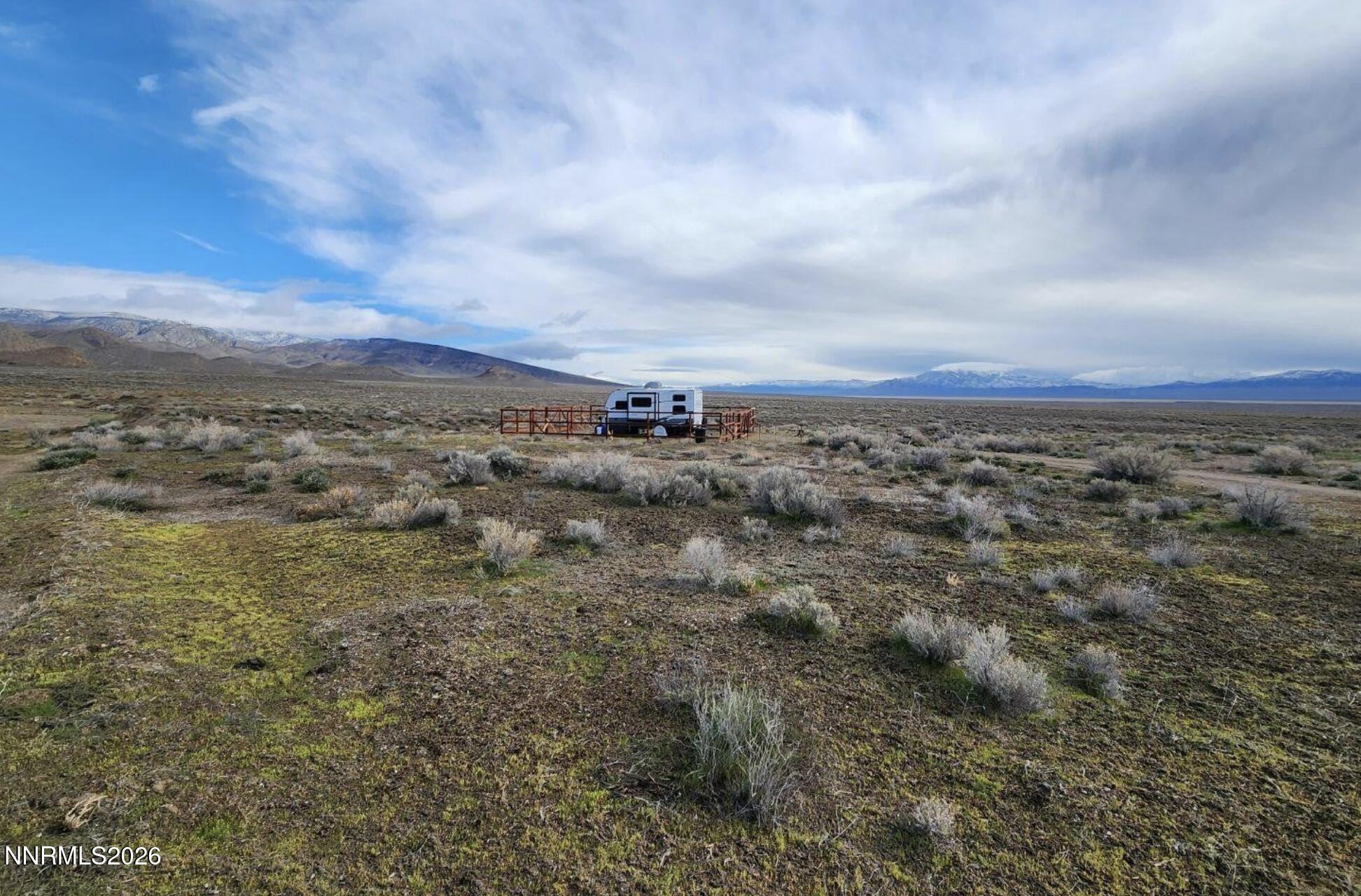 101213 Fencemaker Road Property Photo 5