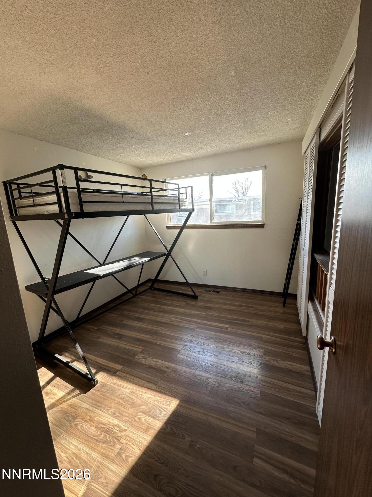 2295 Rock Boulevard Property Photo 5