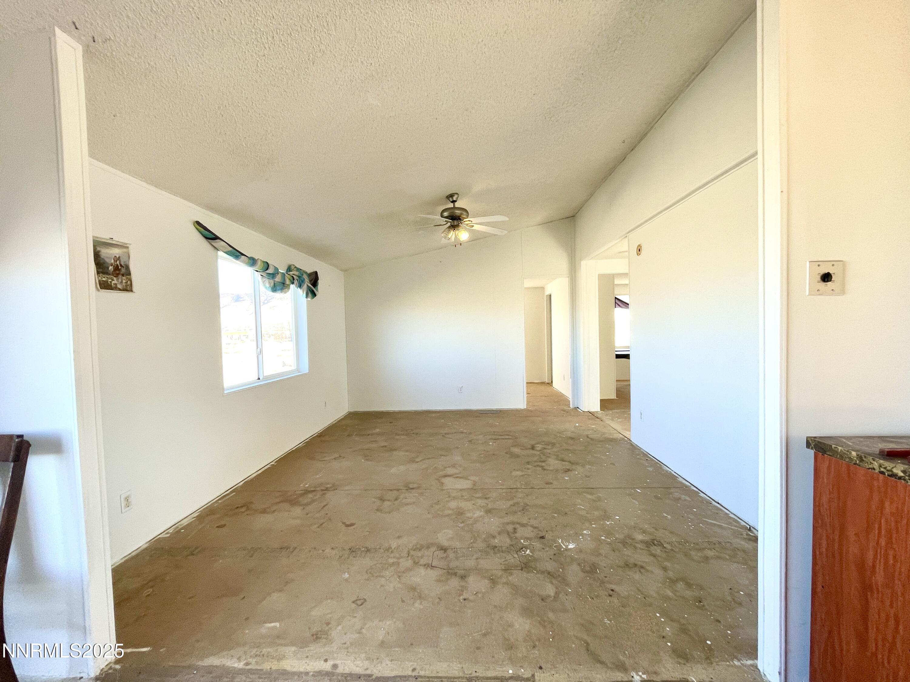 6055 Amos Drive Property Photo 4