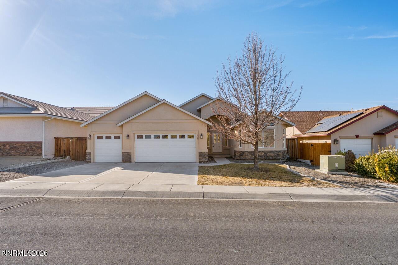 560 Wedge Lane Property Photo 1