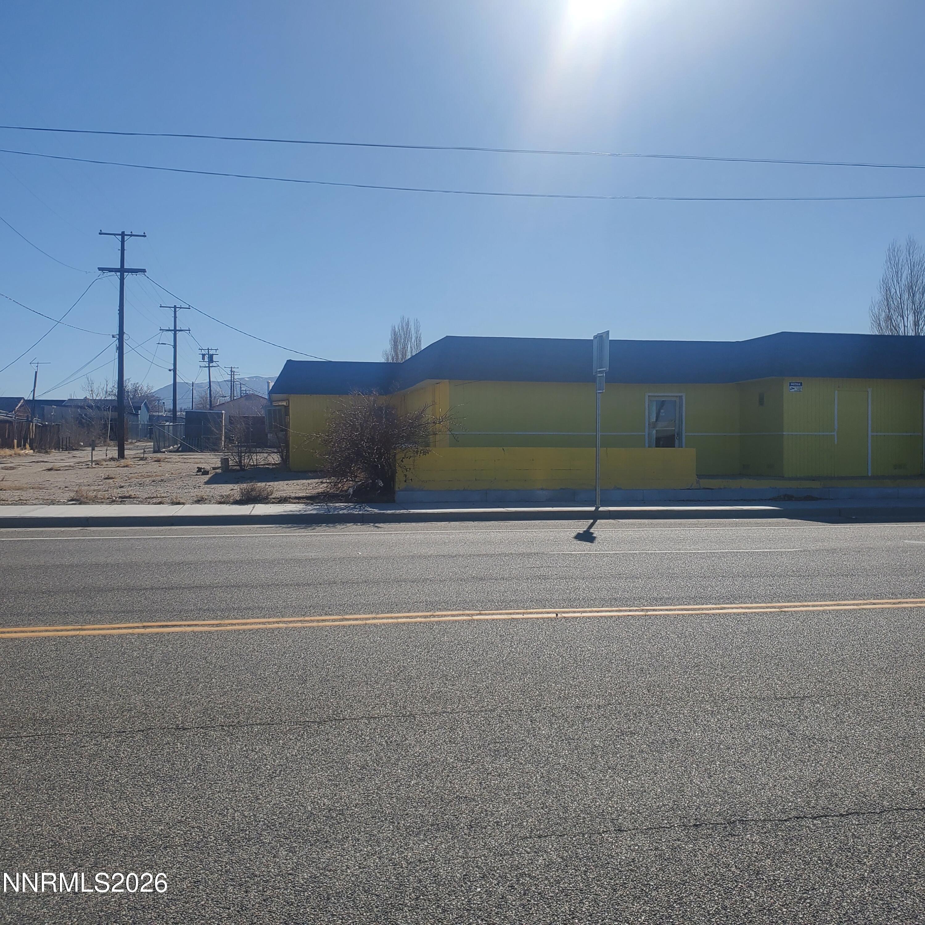 1302 E 5th Street Property Photo 2