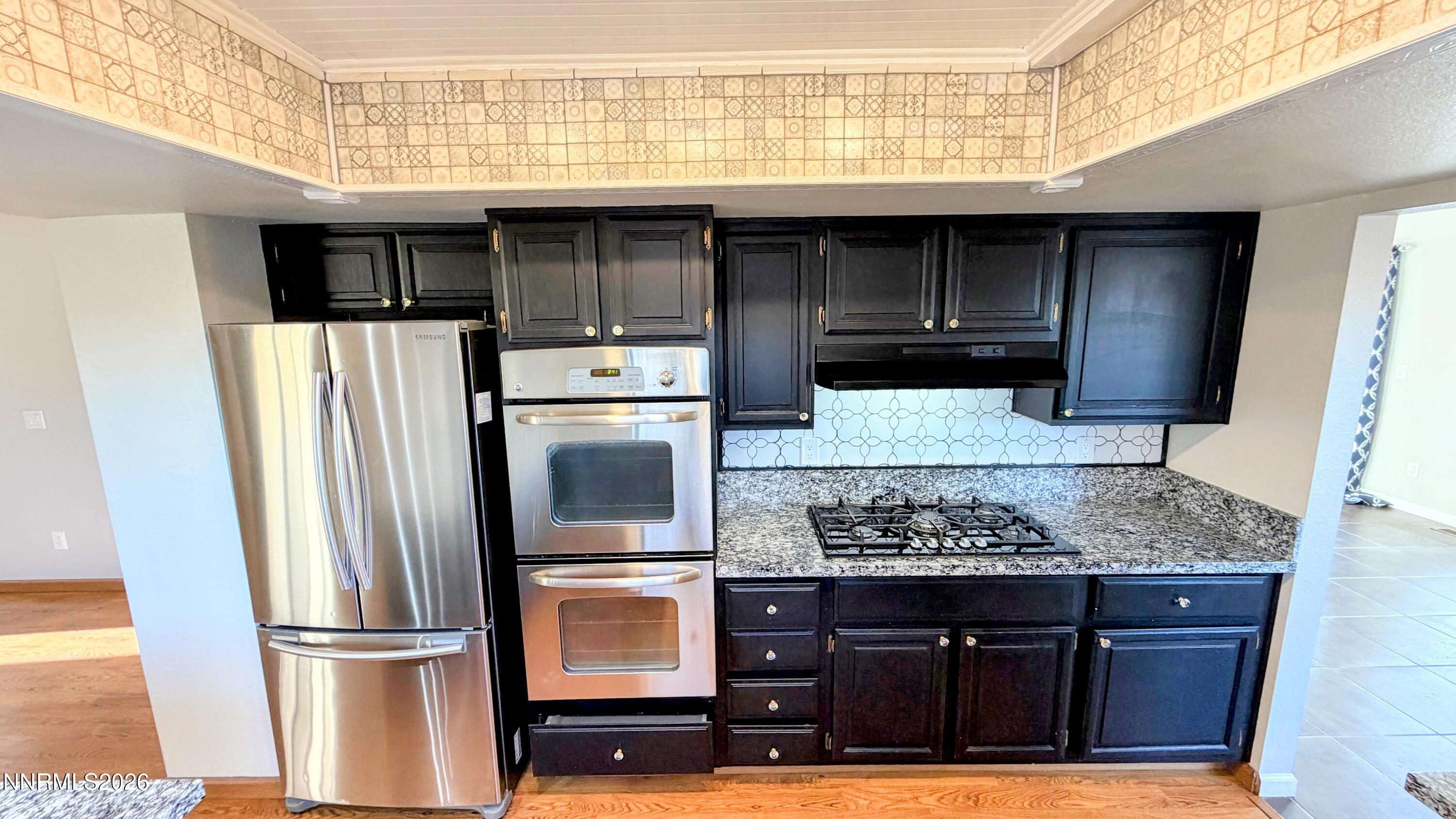 1381 Laser Court Property Photo 8