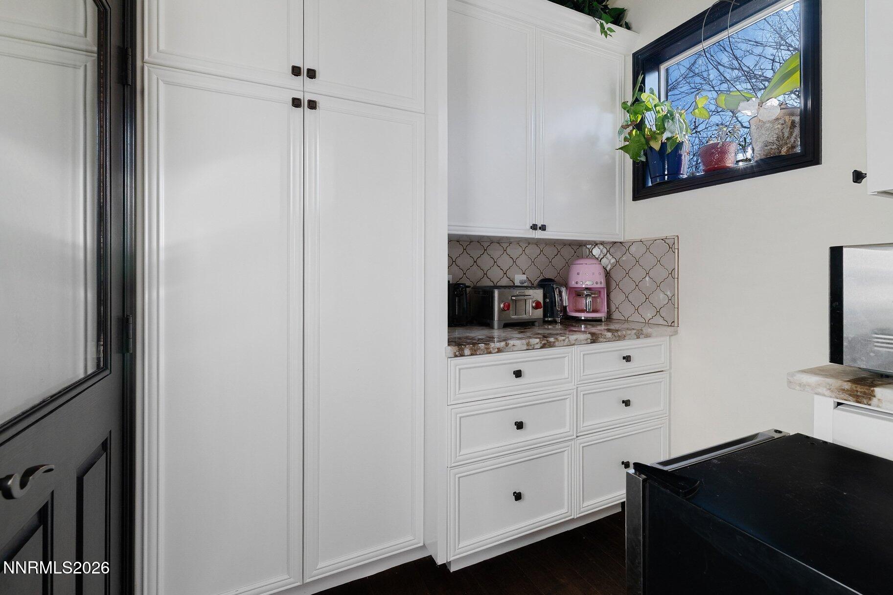 12910 Silver Wolf Road Property Photo 17
