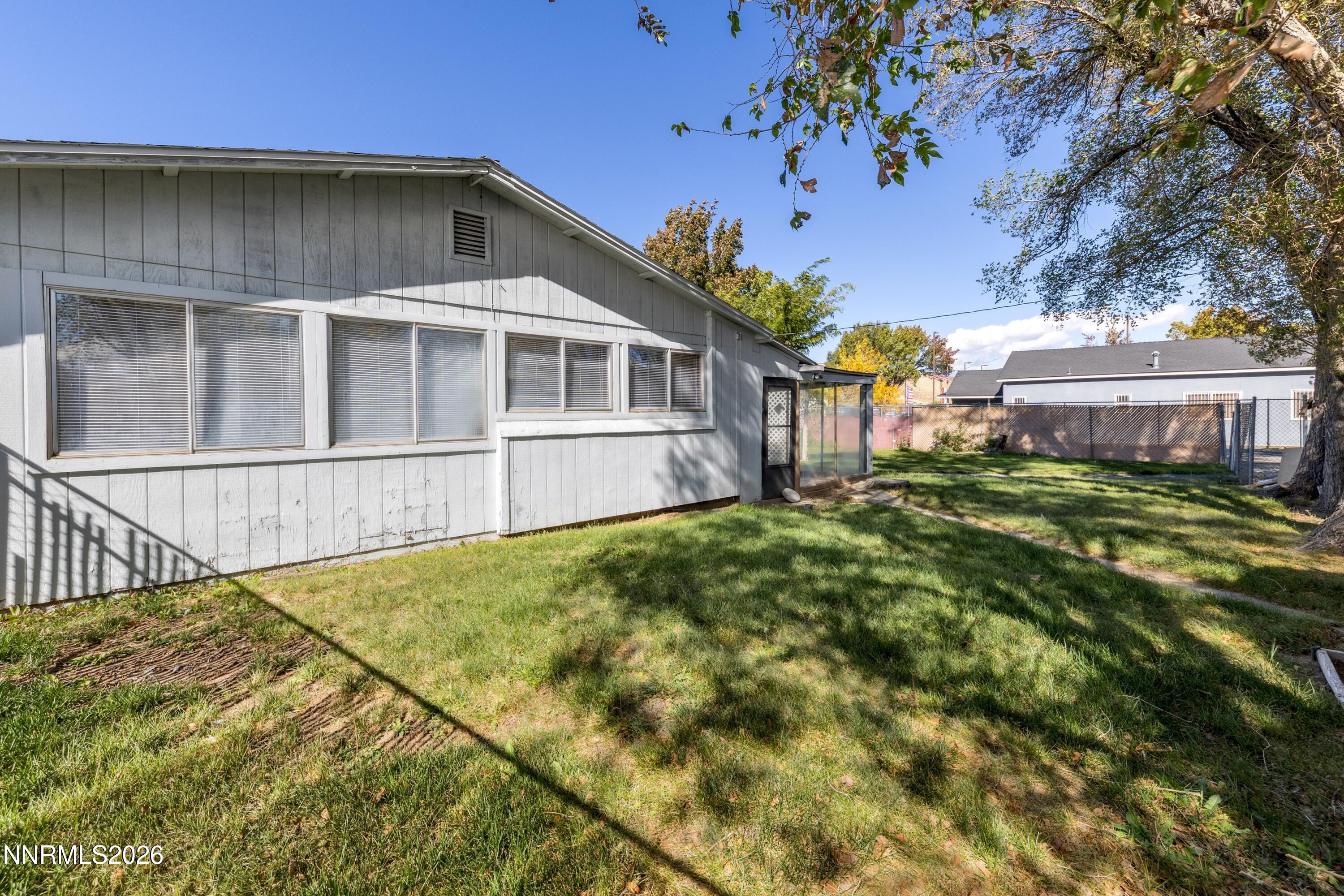 3129 S Carson Street Property Photo 13