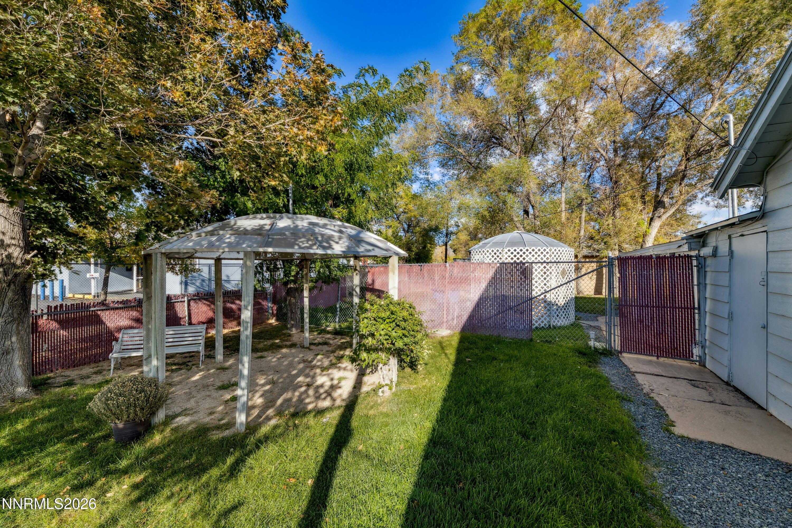 3129 S Carson Street Property Photo 16