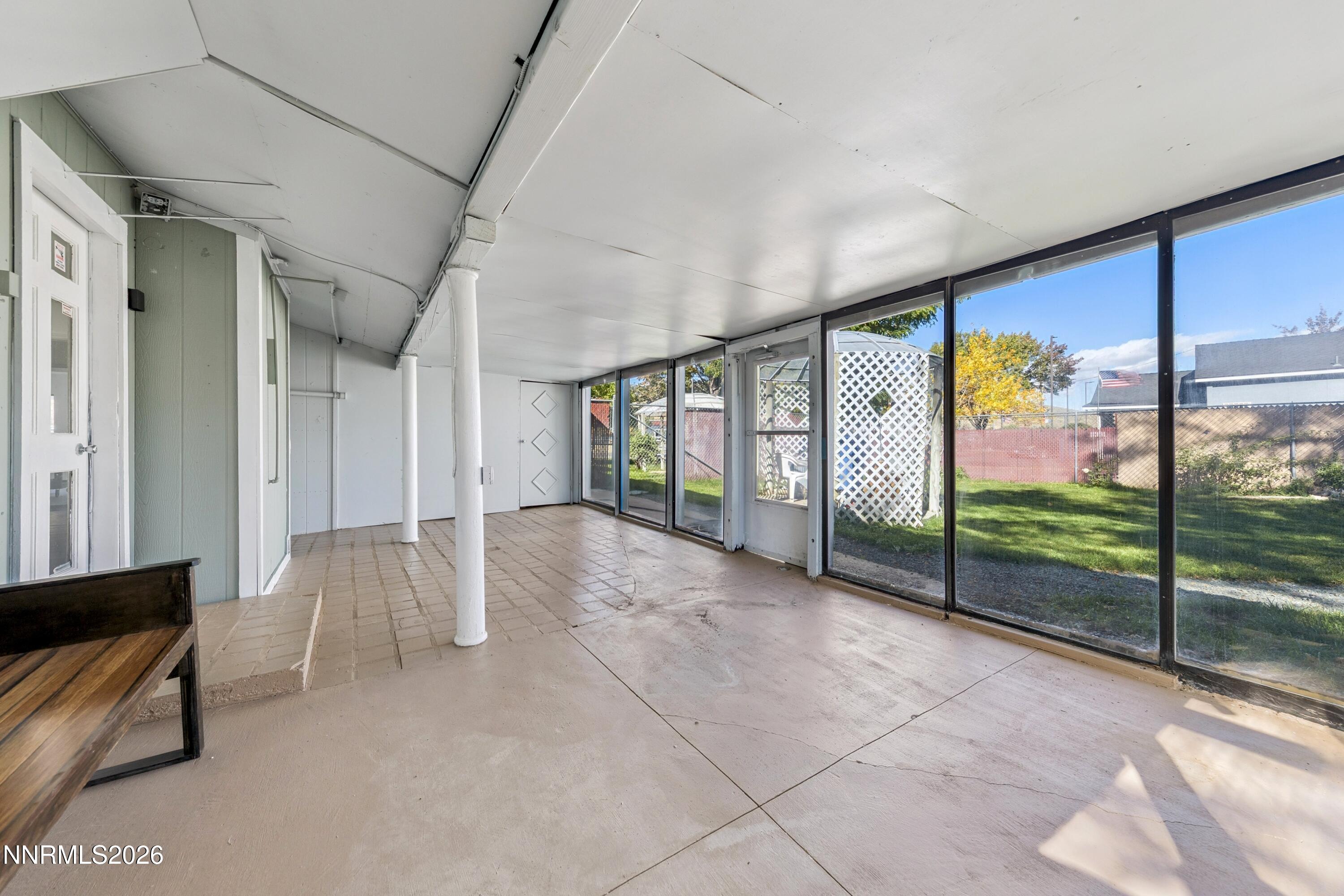3129 S Carson Street Property Photo 18