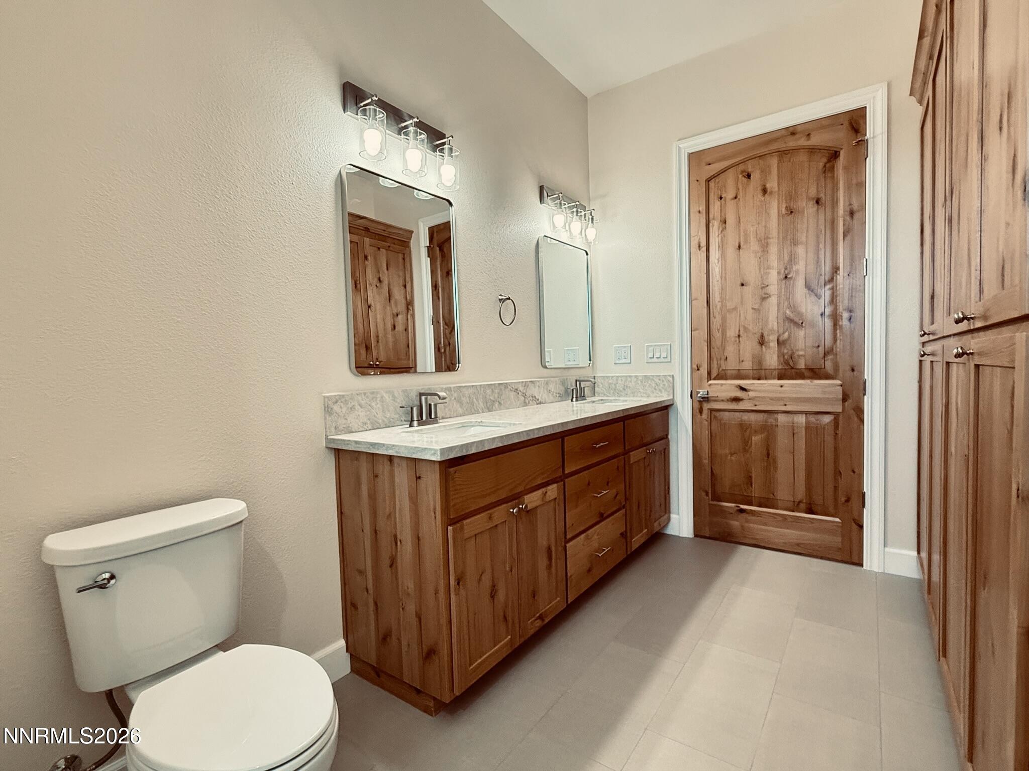 2037 East Valley Road Property Photo 33