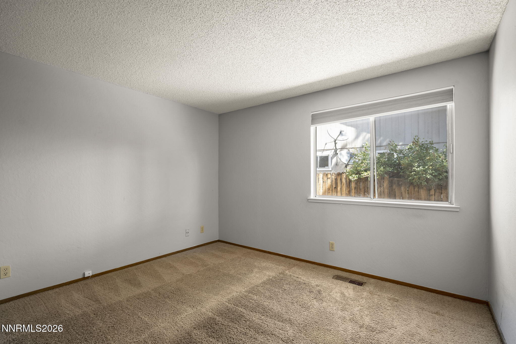 2152 Wabash Circle Property Photo 14