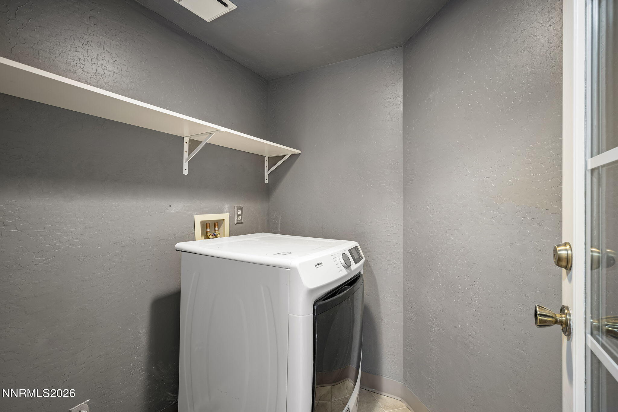 2152 Wabash Circle Property Photo 23
