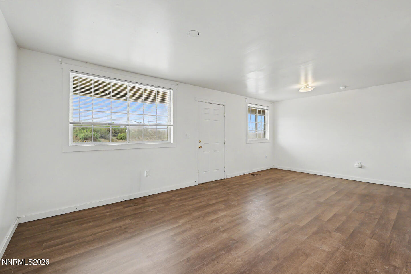 7533 Sandhill Road Property Photo 6
