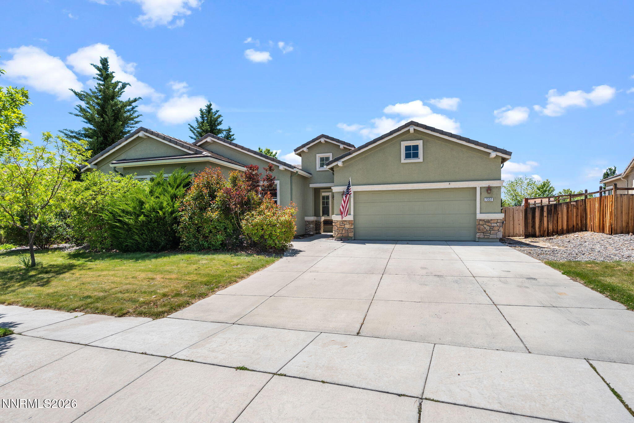 7337 Phoenix Drive Property Photo 1