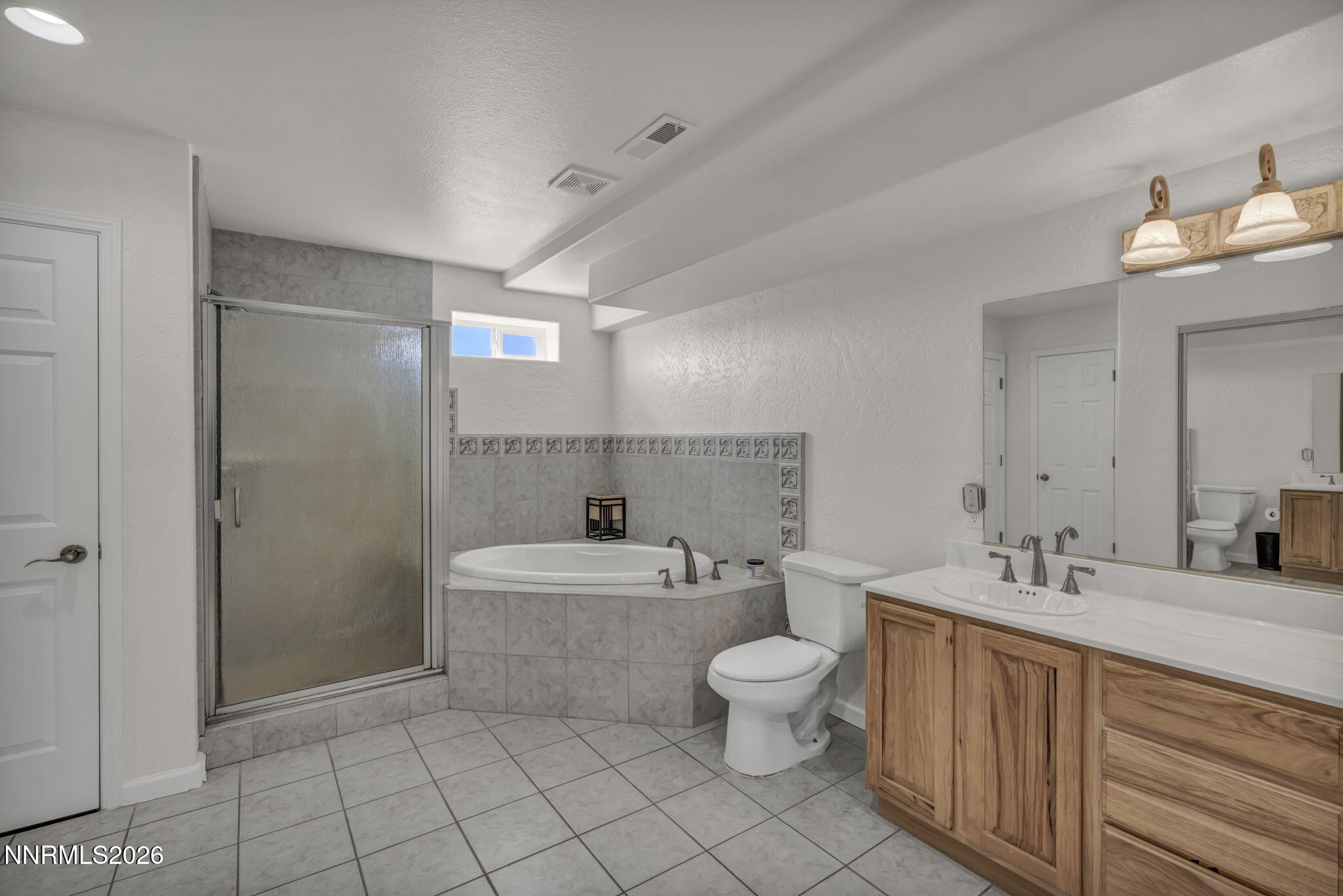 1568 Barker Court Property Photo 33