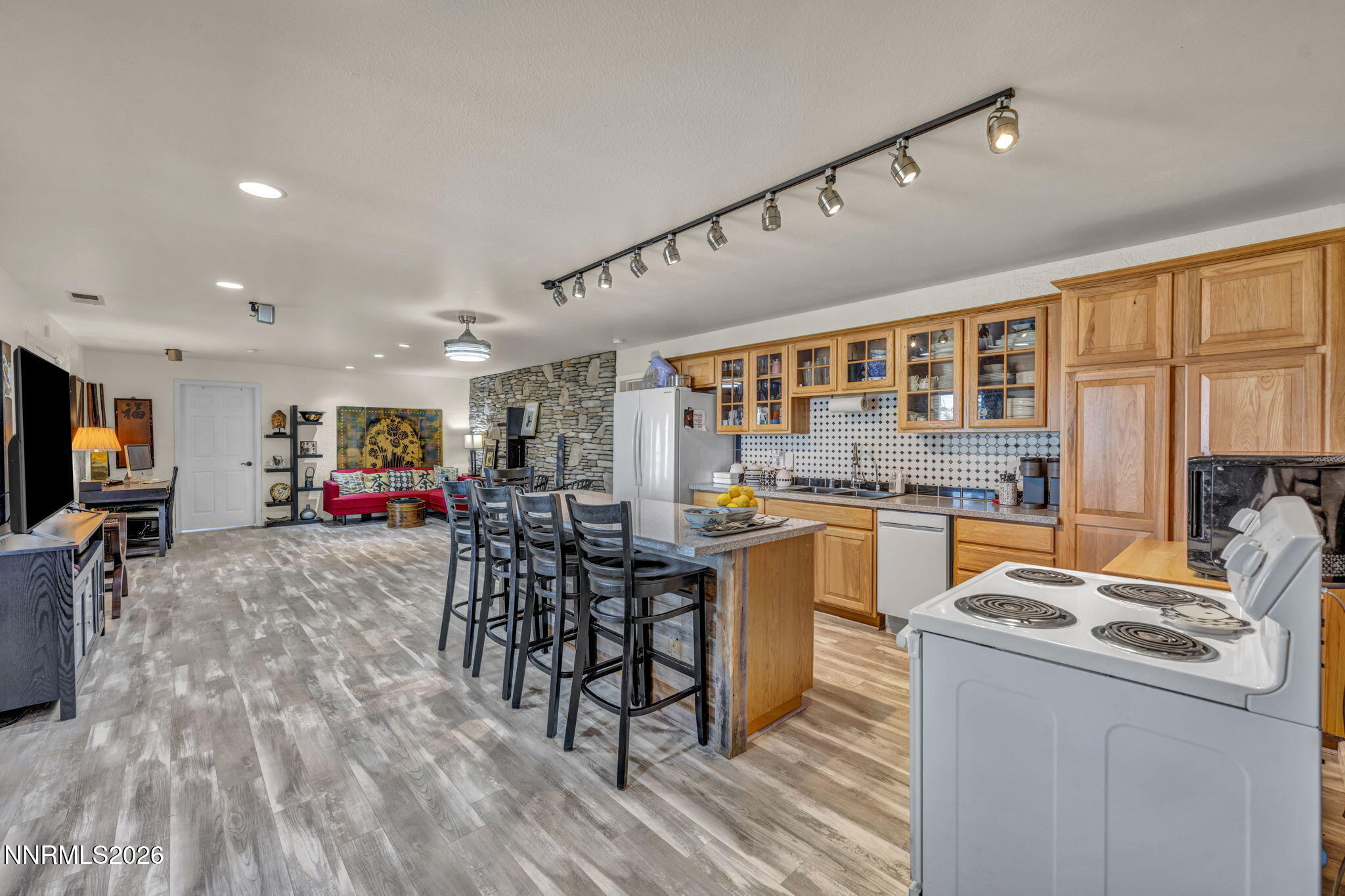 1568 Barker Court Property Photo 41