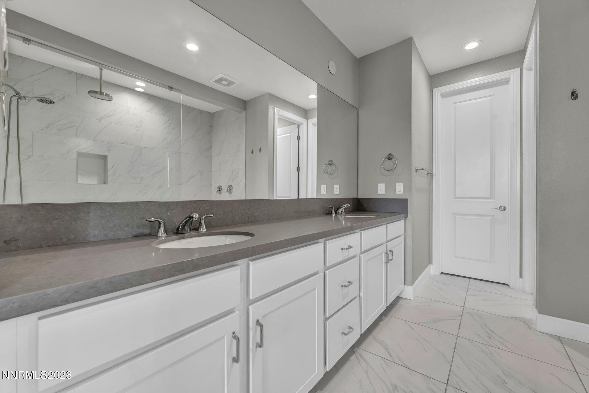 9267 Blue Basin Trail Property Photo 41