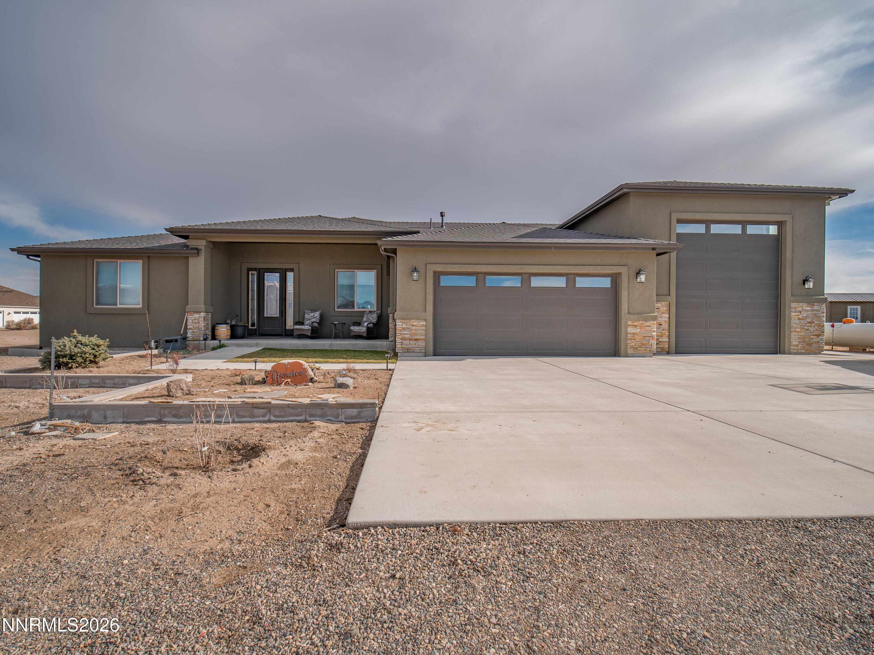 1356 Stephanie Way Property Photo 2