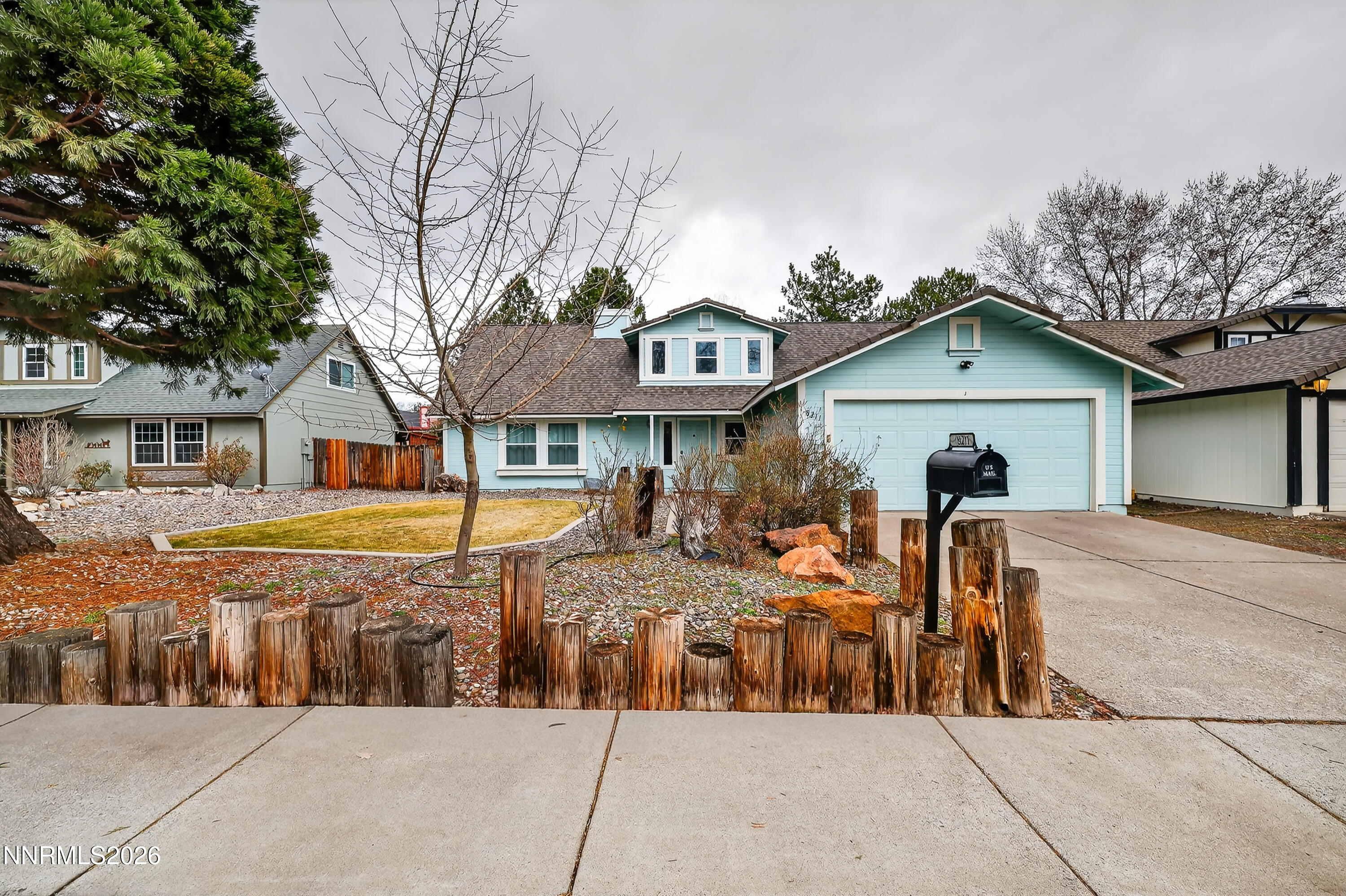 8211 Dixon Lane Property Photo 1