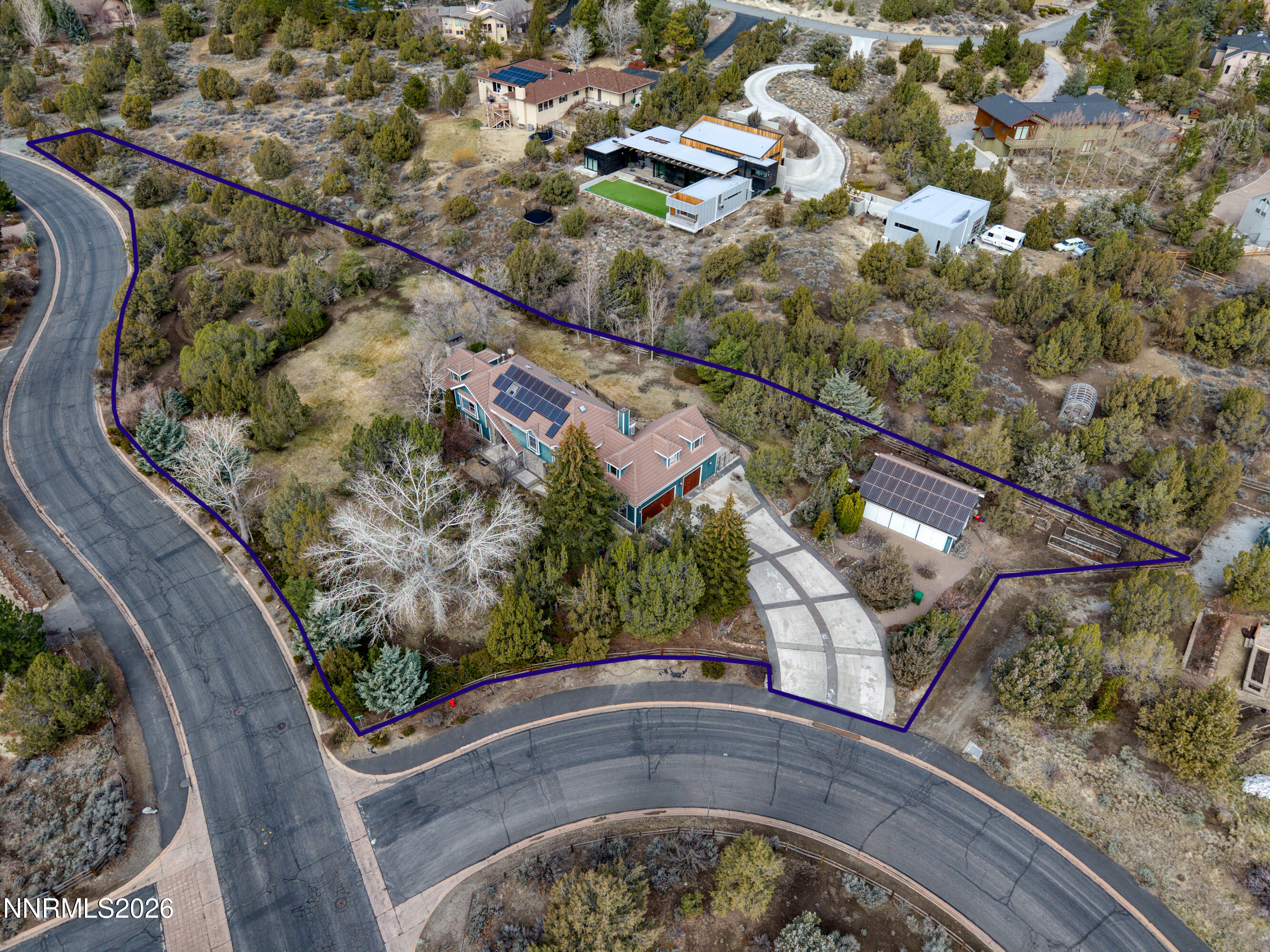 4260 Longknife Road Property Photo 1