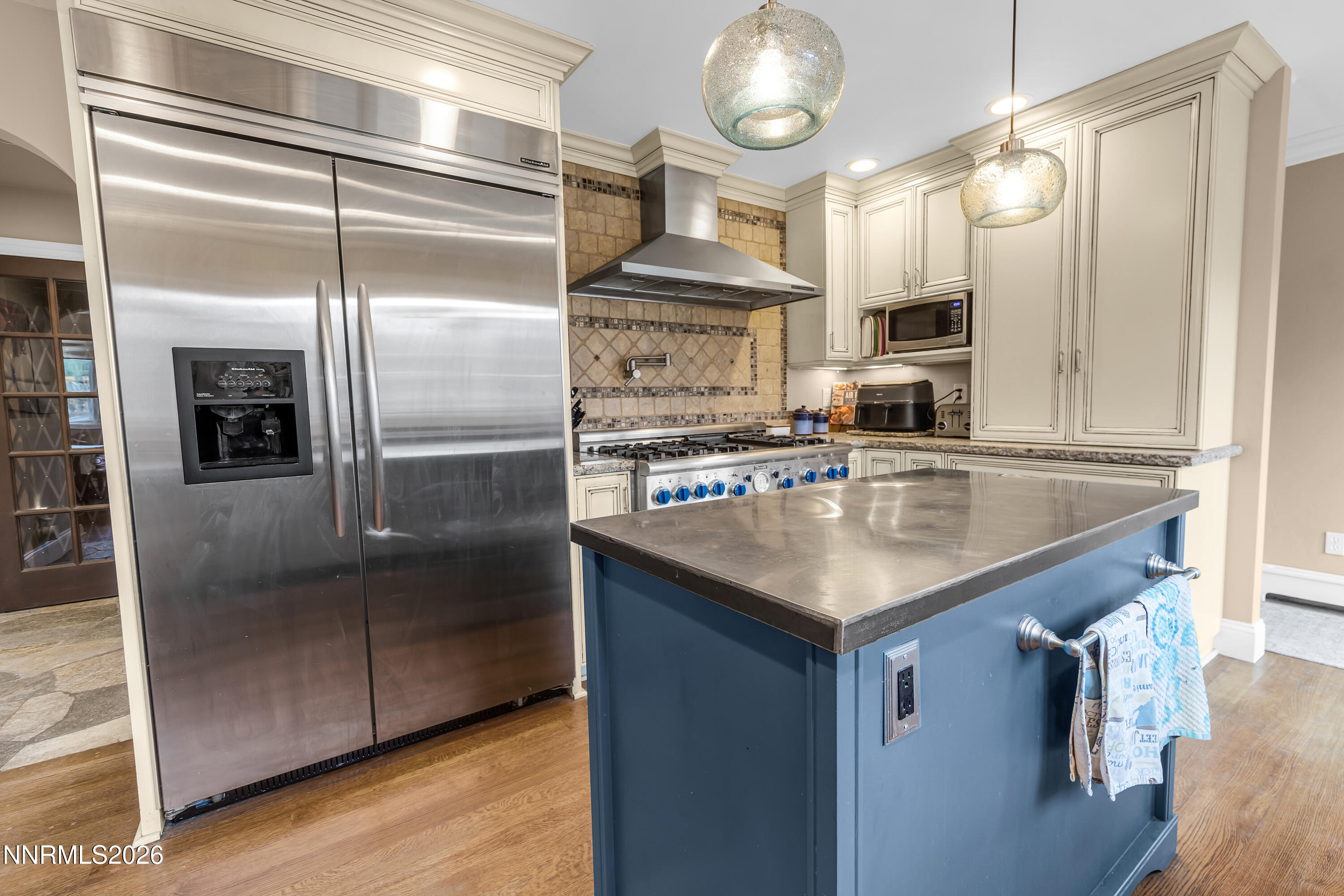 4260 Longknife Road Property Photo 18
