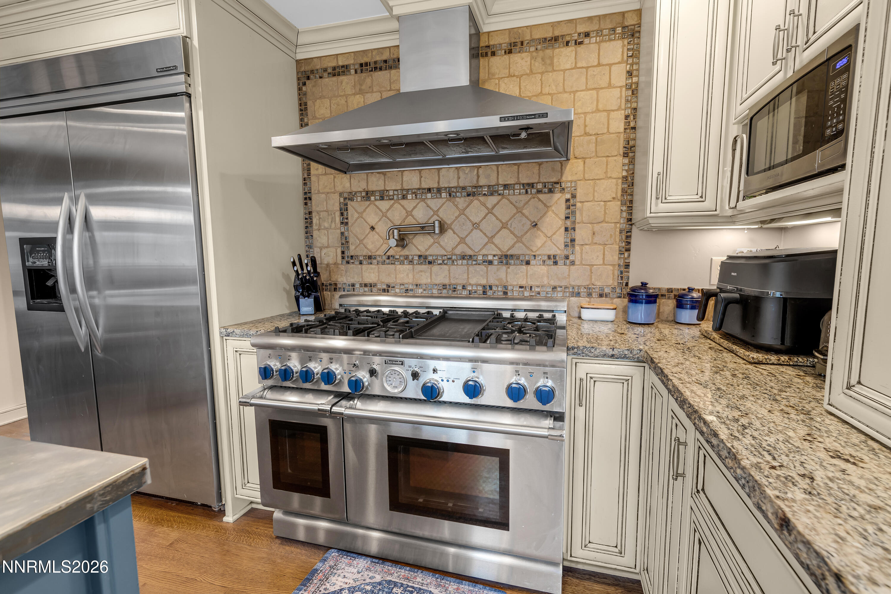 4260 Longknife Road Property Photo 19