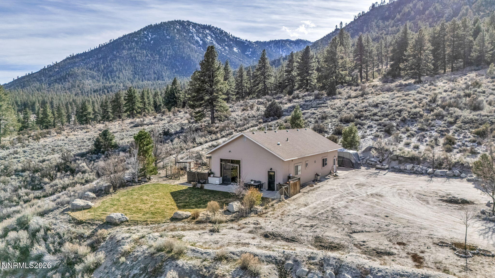 466 Horsethief Circle Property Photo 6
