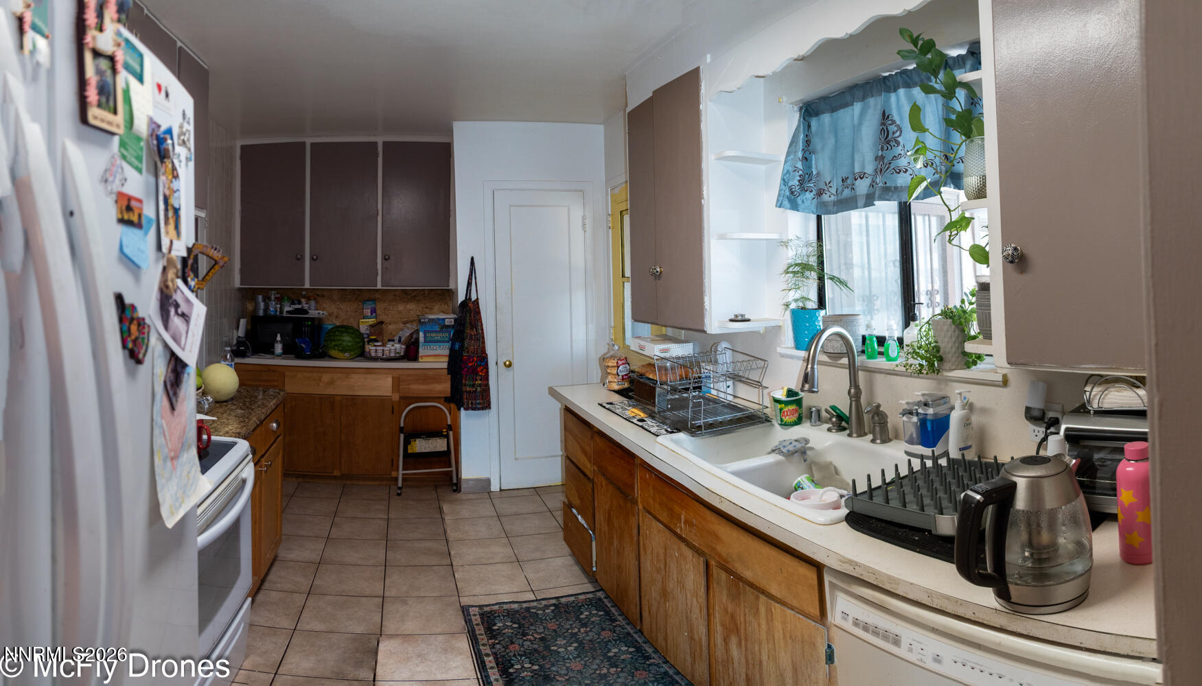 316 Prater Way Property Photo 13