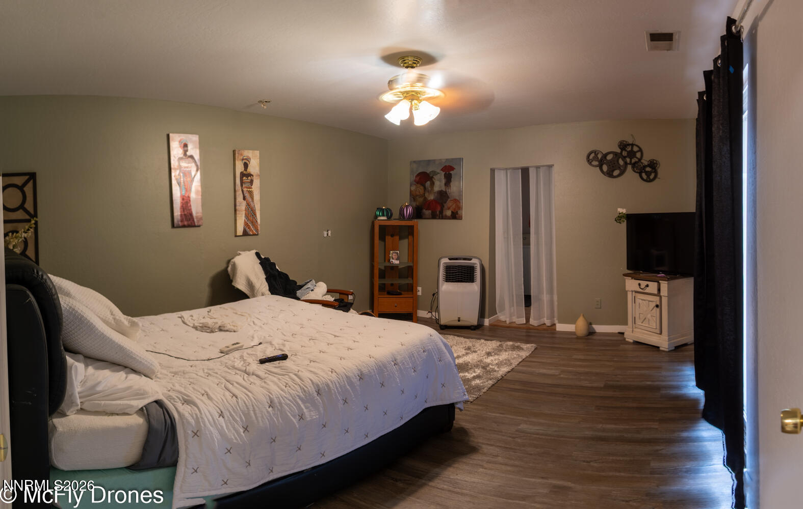 316 Prater Way Property Photo 22