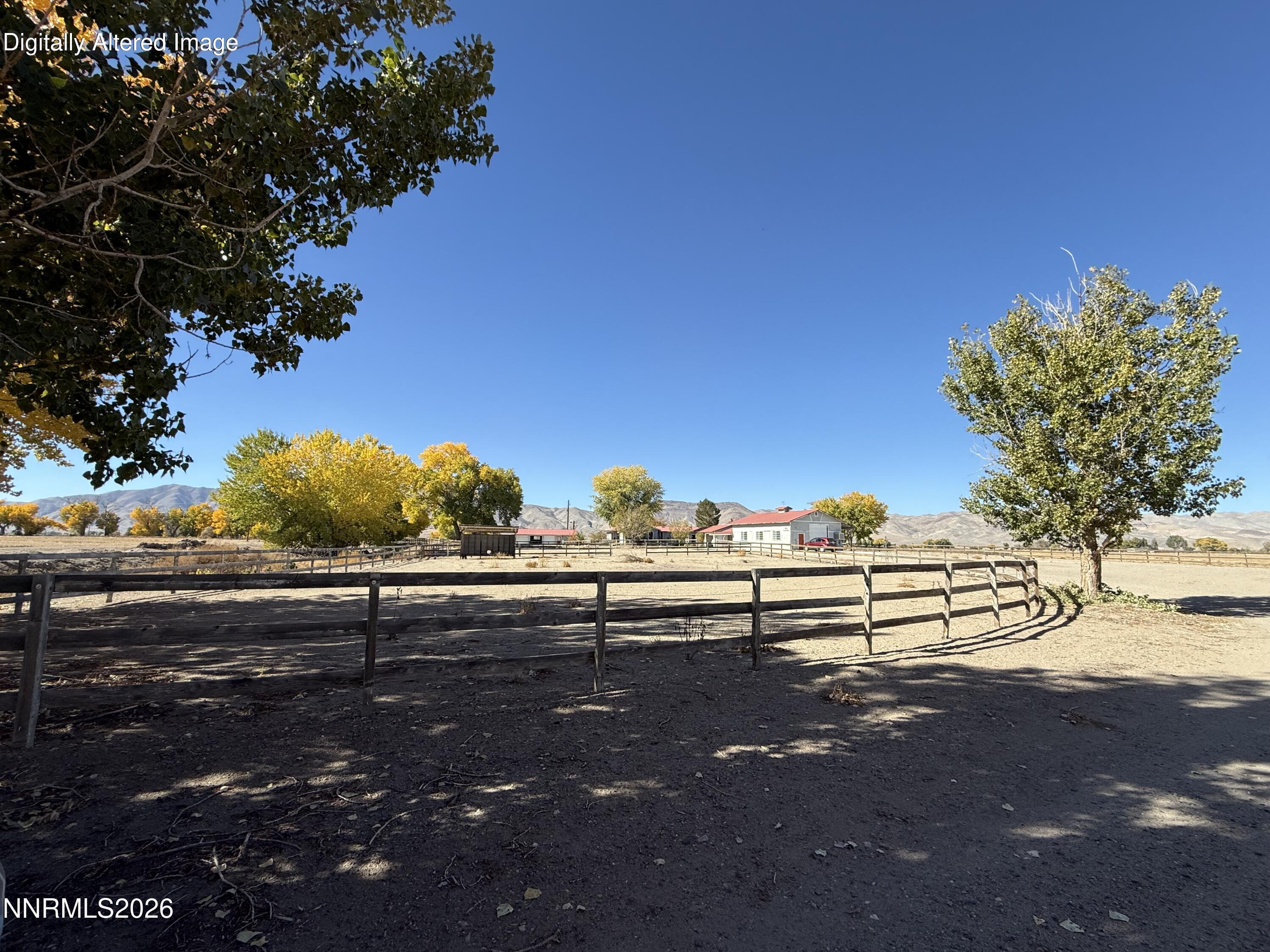 30 E Tognoli Lane Property Photo 4