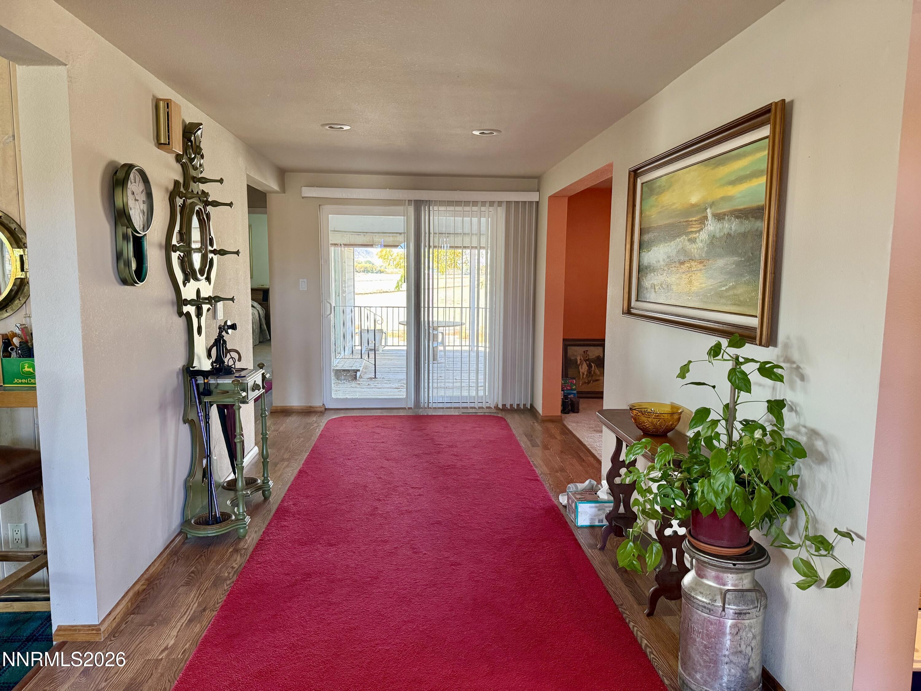 30 E Tognoli Lane Property Photo 5