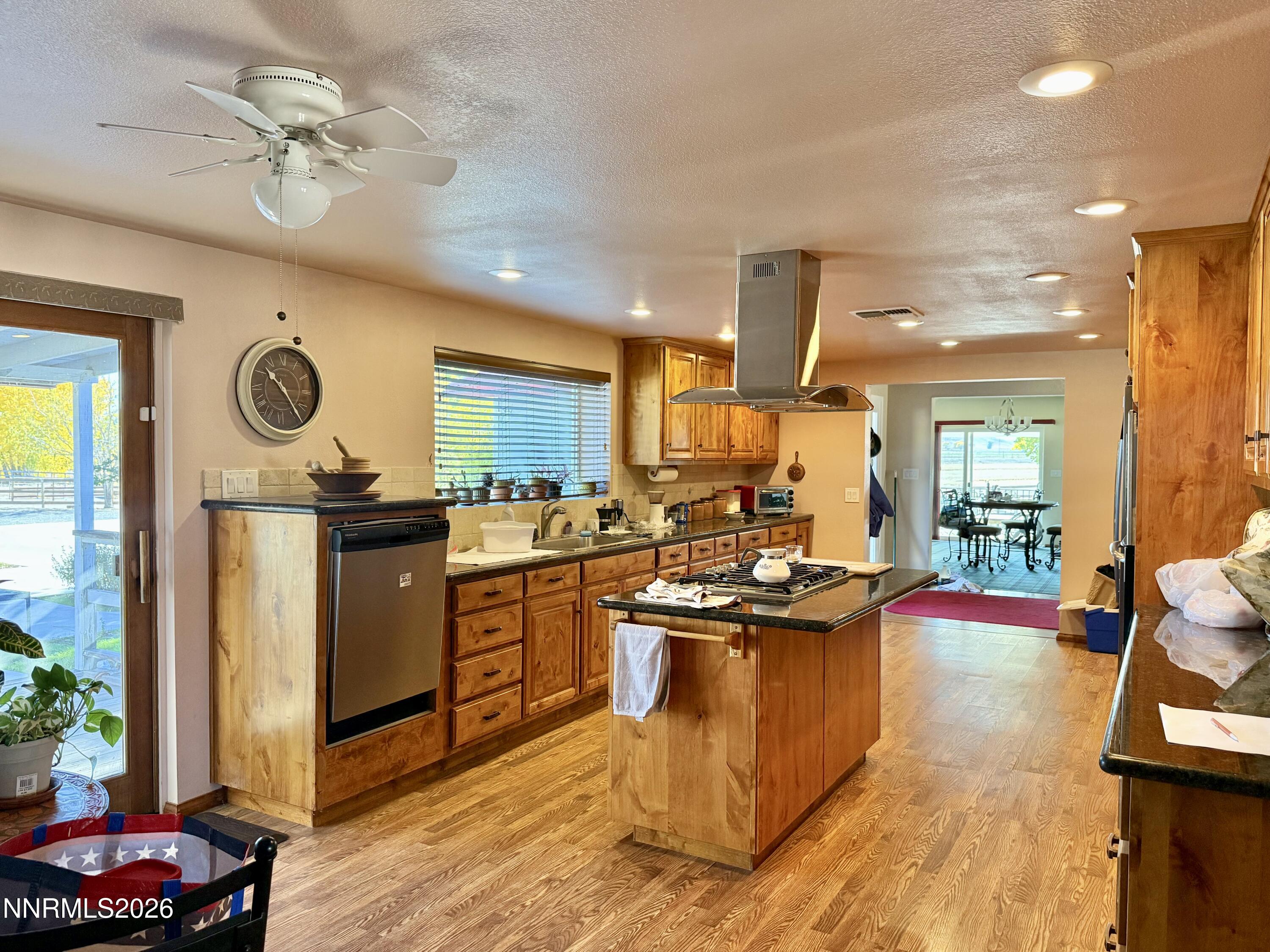 30 E Tognoli Lane Property Photo 8