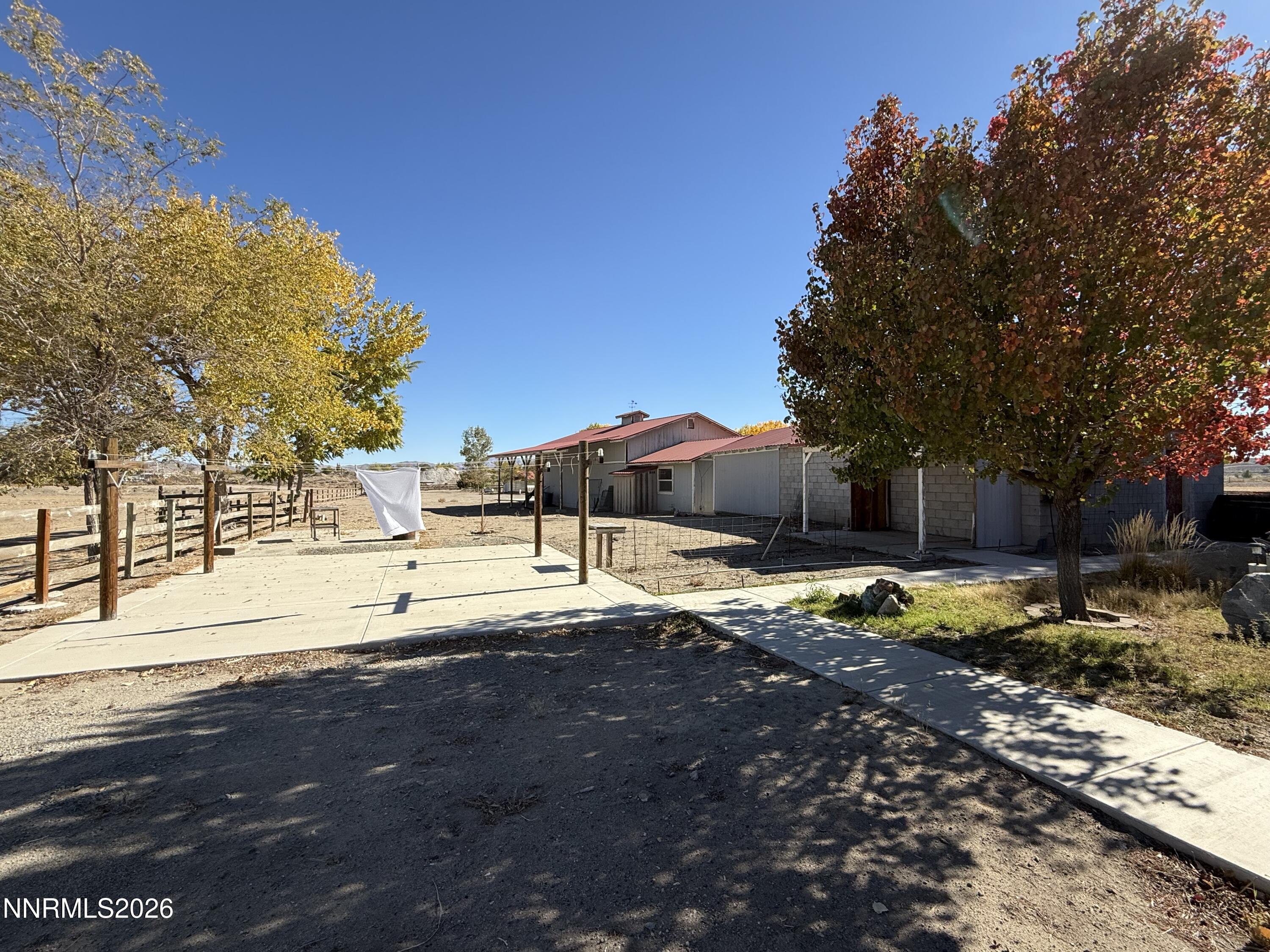 30 E Tognoli Lane Property Photo 32