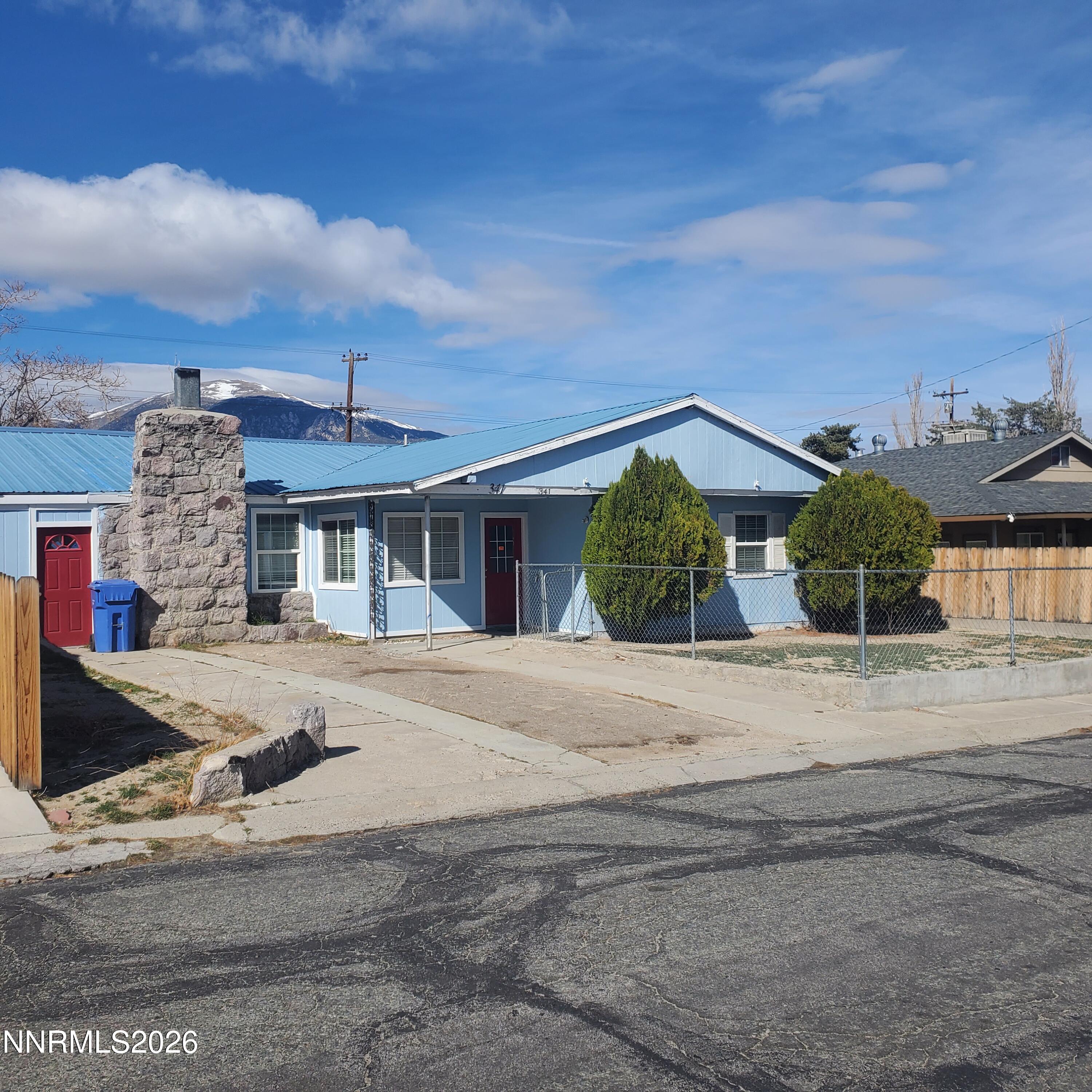 341 Baker Street Property Photo 1