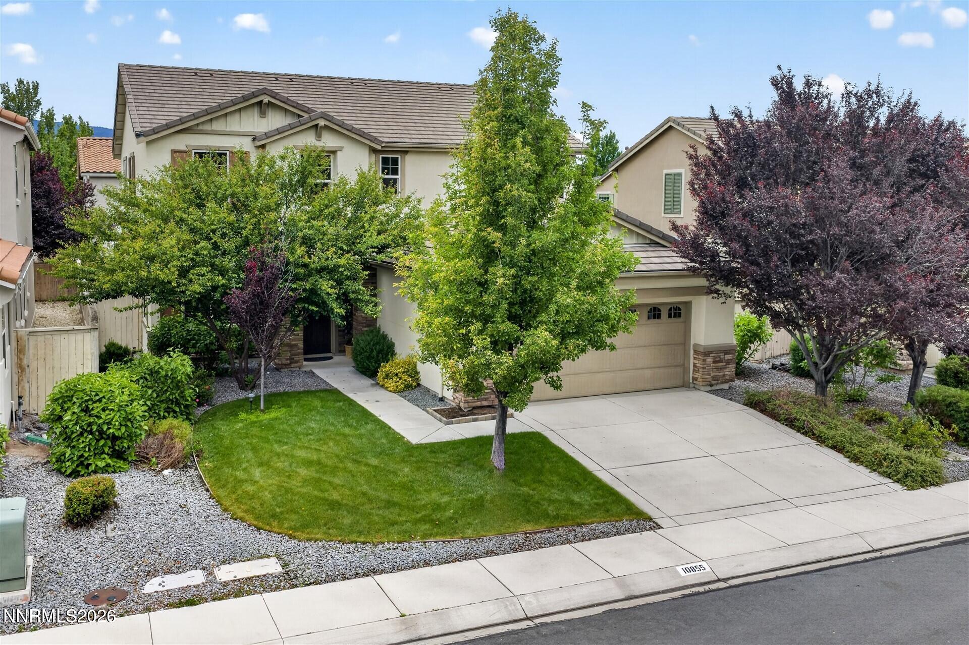 10855 Pebble Hill Drive Property Photo 3