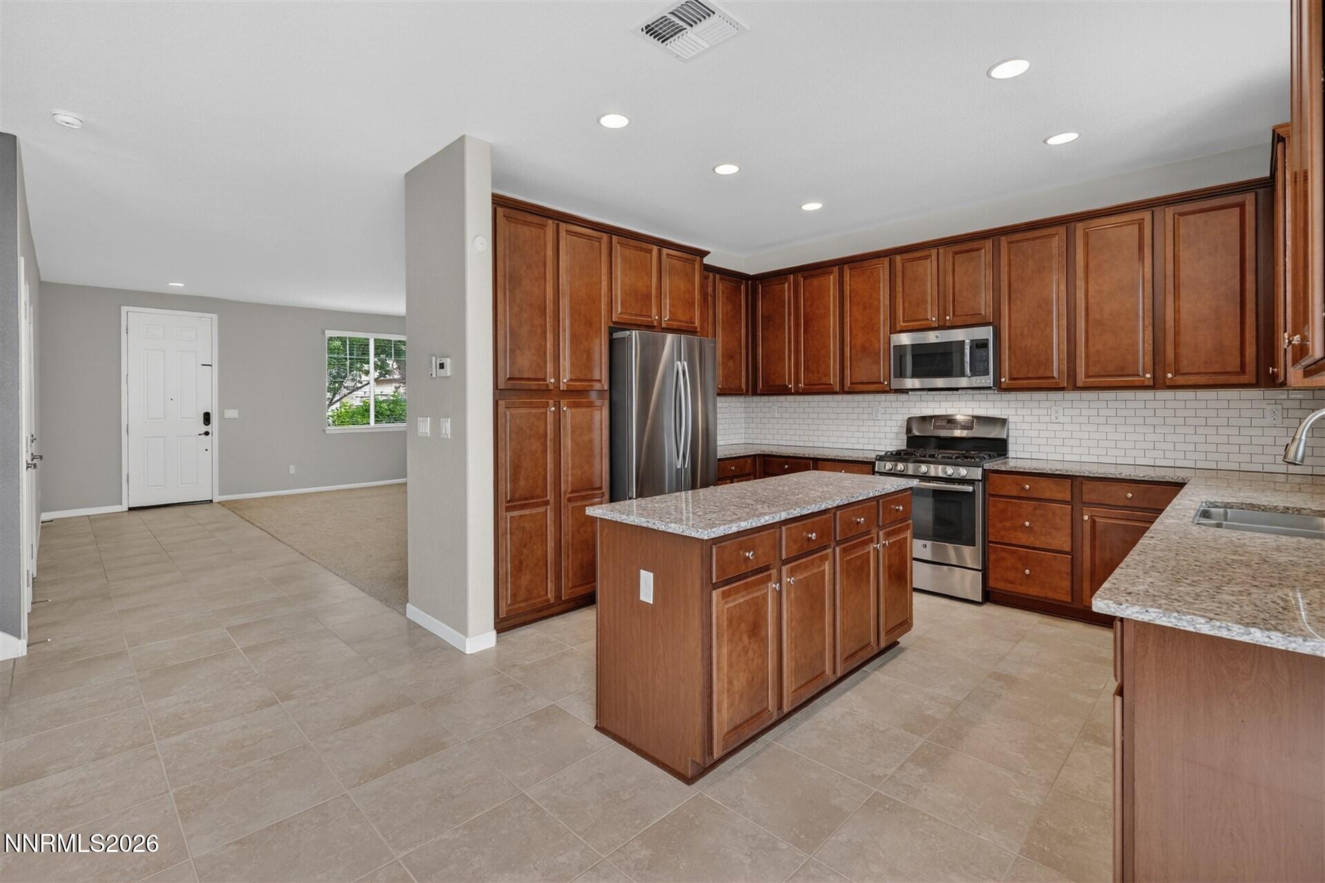10855 Pebble Hill Drive Property Photo 9