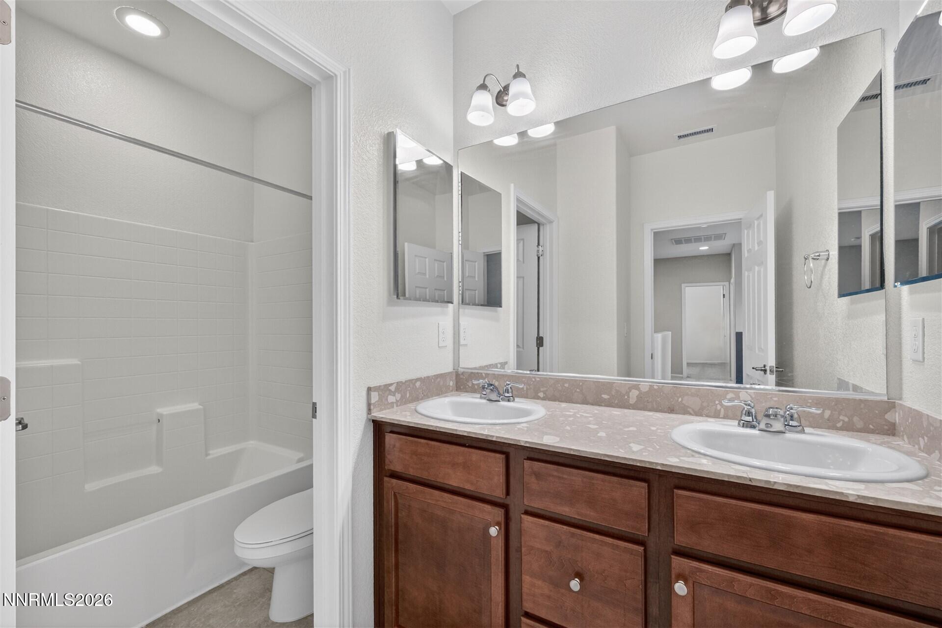10855 Pebble Hill Drive Property Photo 34