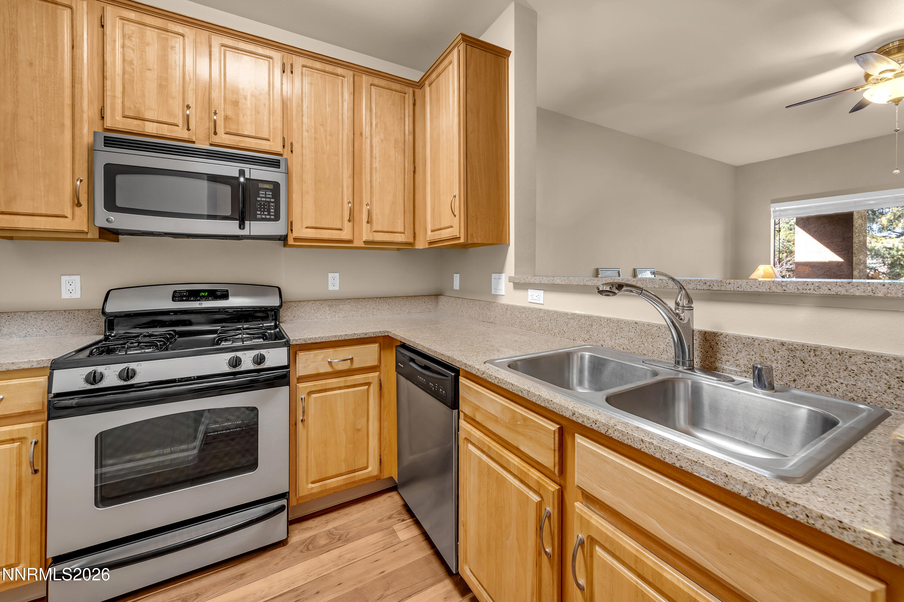 900 S Meadows Parkway 1022 Property Photo 12