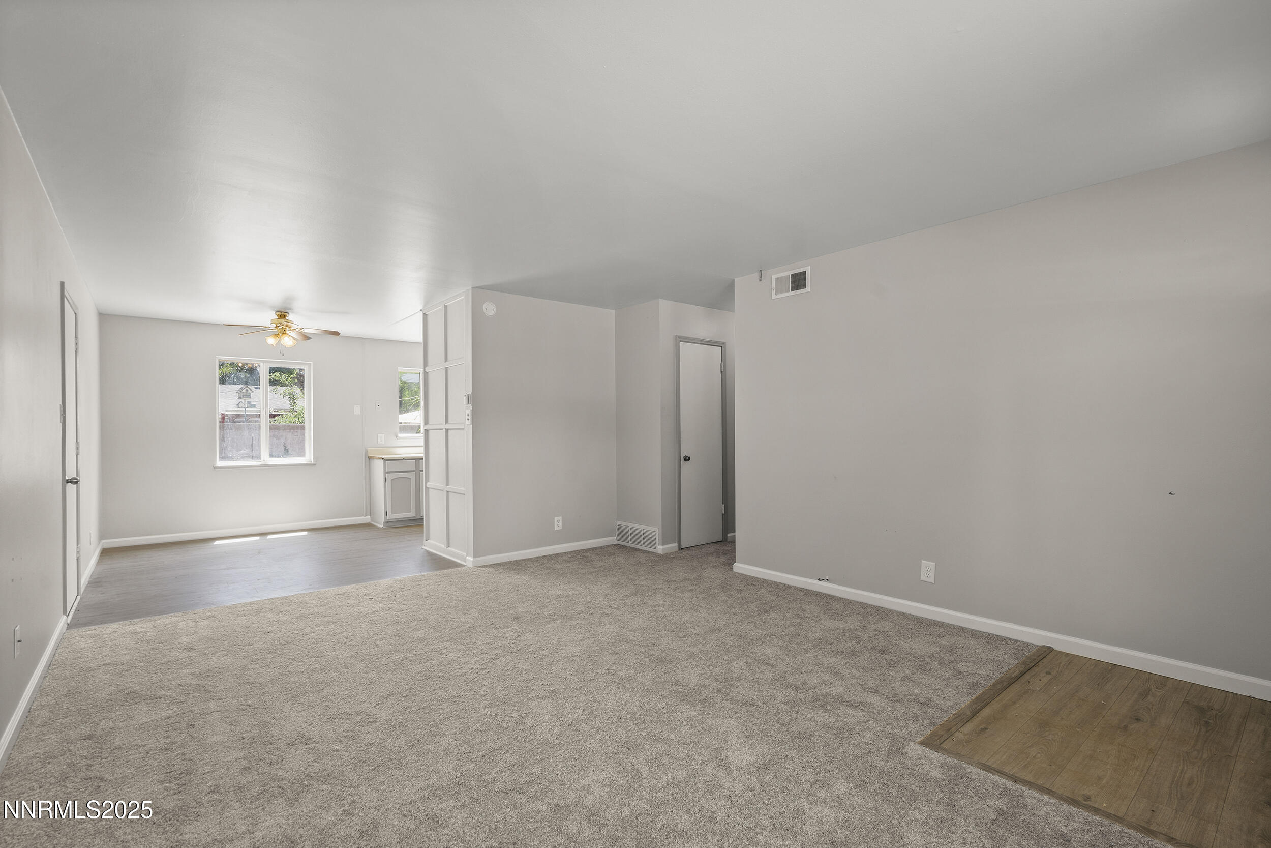 1125 Dodson Way Property Photo 7
