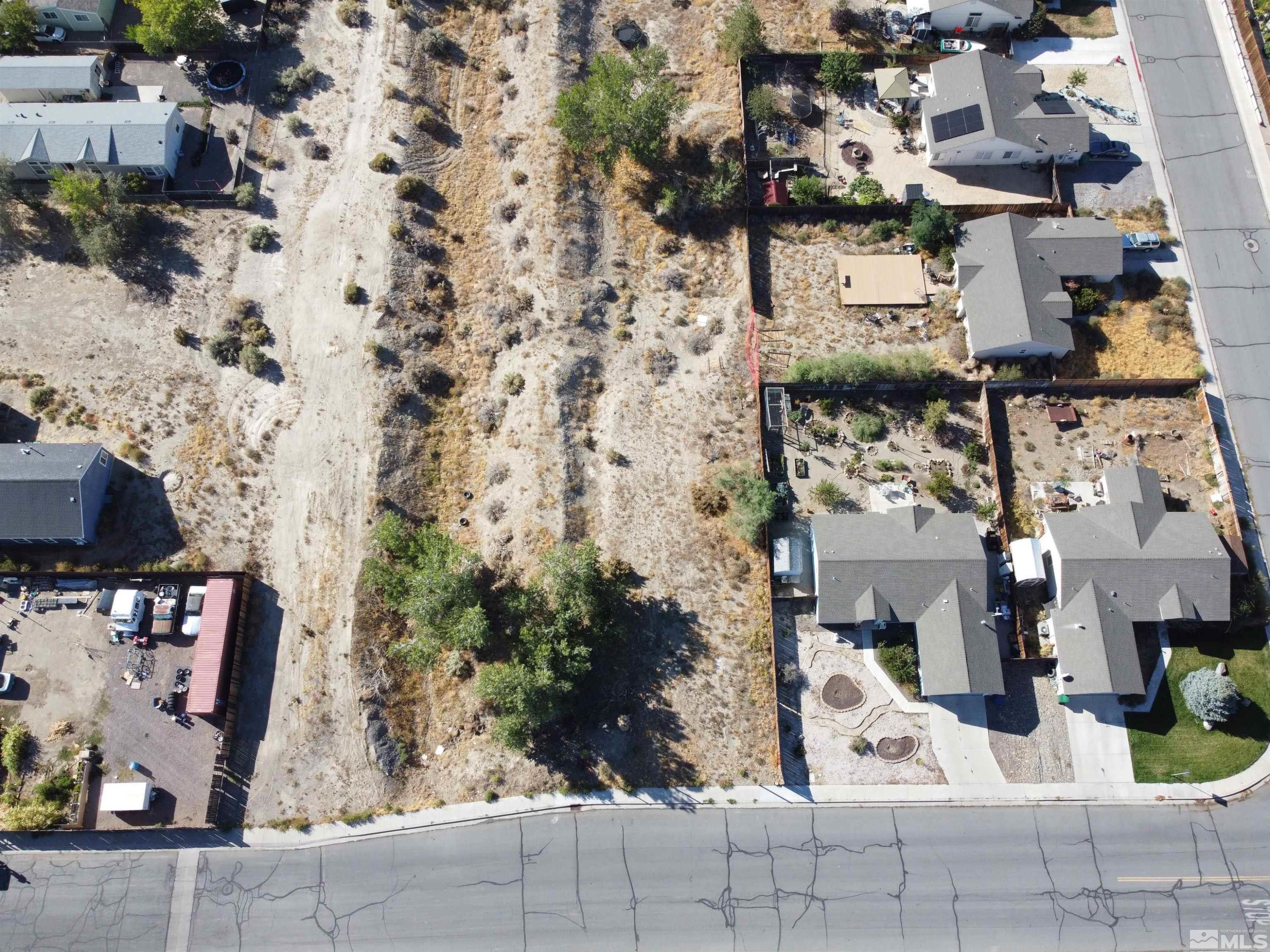 698 Jenny's Lane Property Photo 17