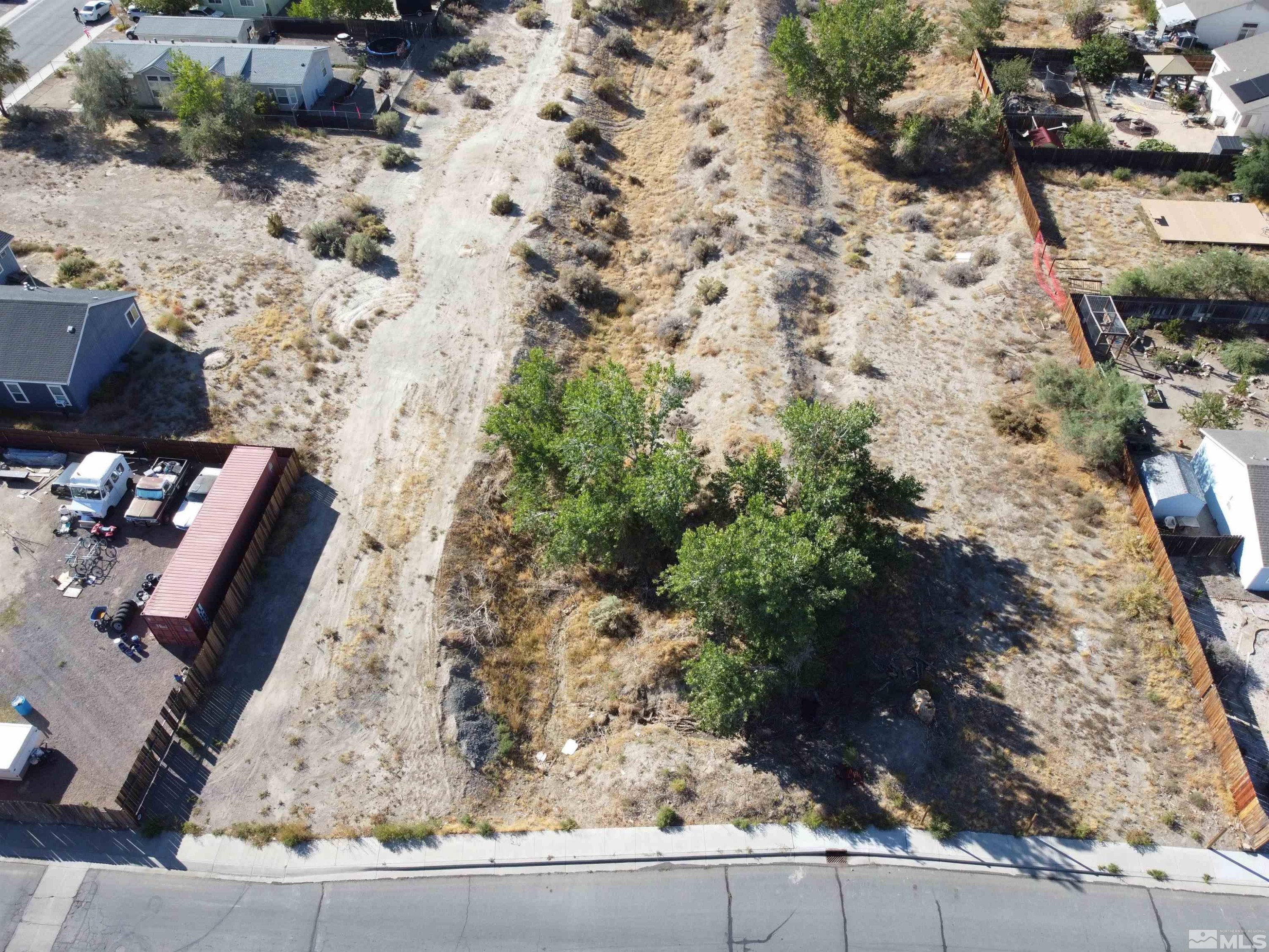 698 Jenny's Lane Property Photo 20