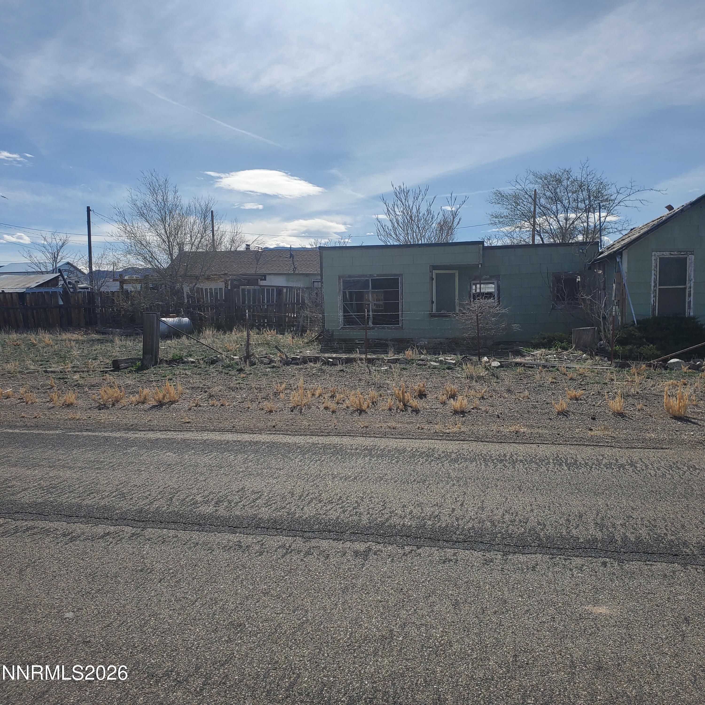908 A Street Property Photo 2