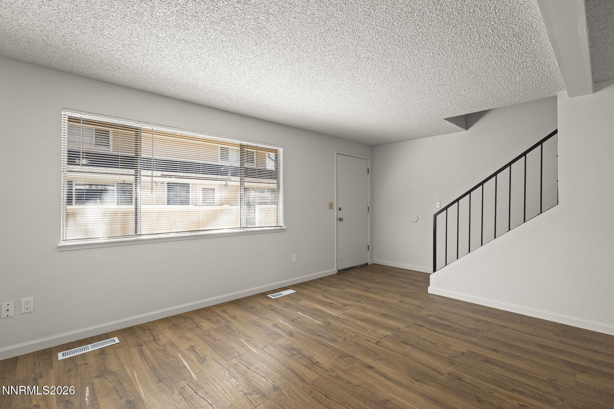 401 Allouette Way 02 Property Photo 9