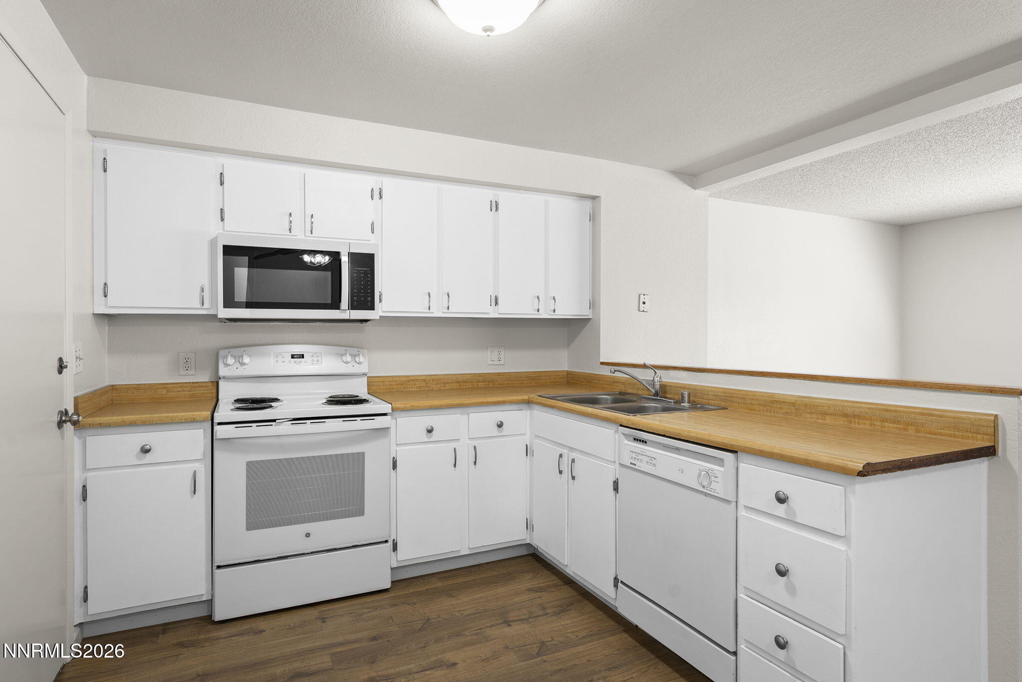 401 Allouette Way 02 Property Photo 12