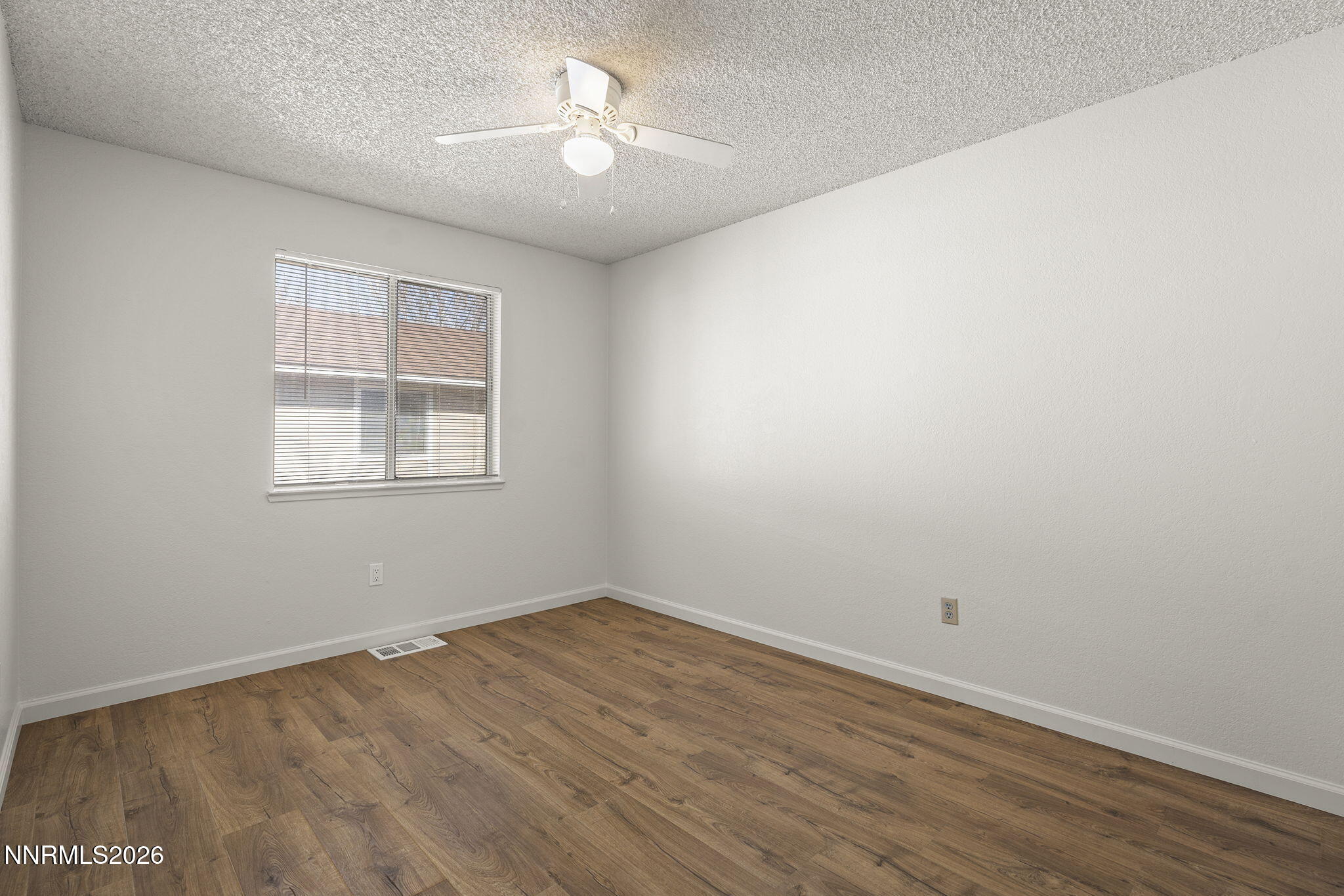401 Allouette Way 02 Property Photo 23