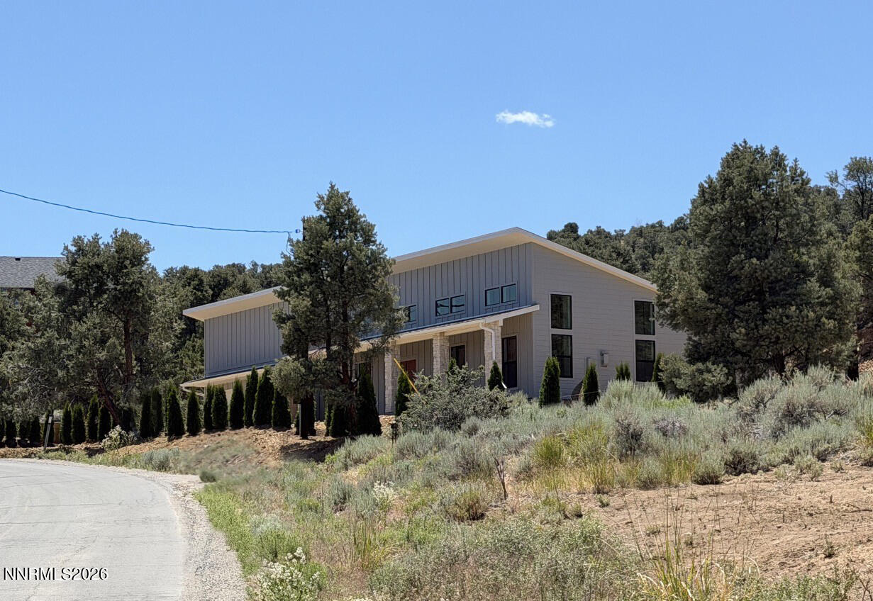2246 Cartwright Road Property Photo 2