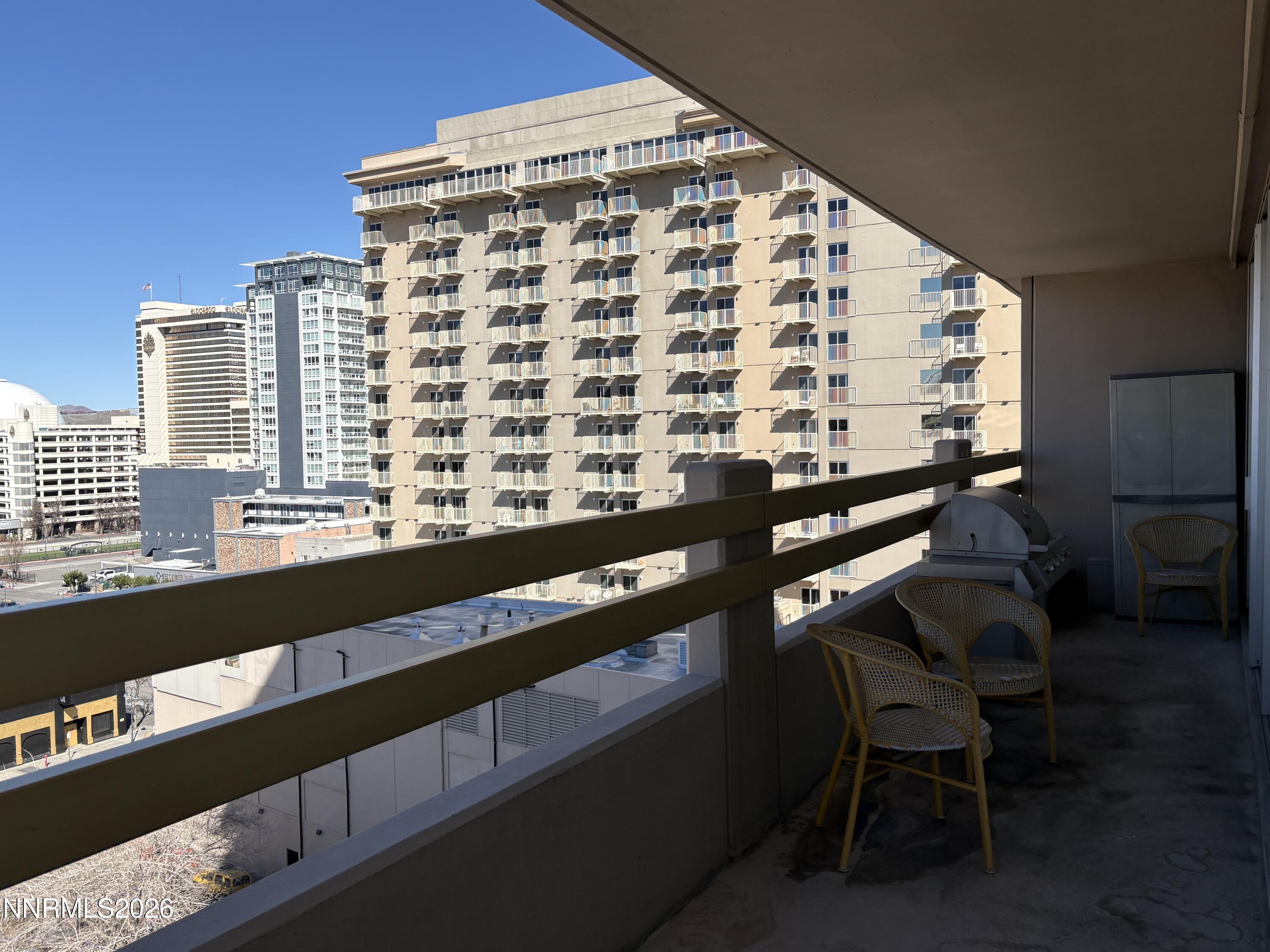100 N Arlington Avenue 8 J Property Photo 13