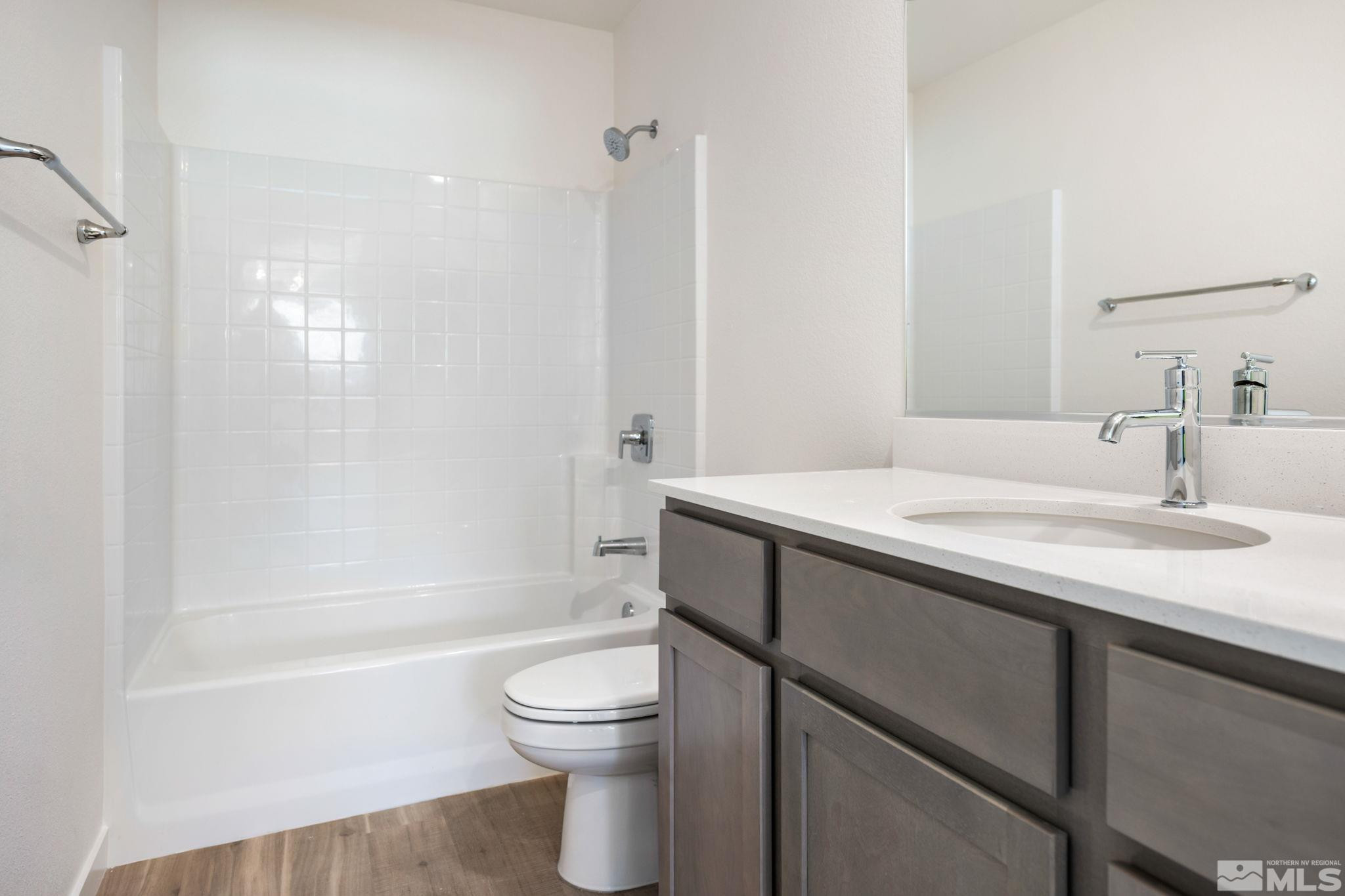359 Halite Drive Property Photo 6