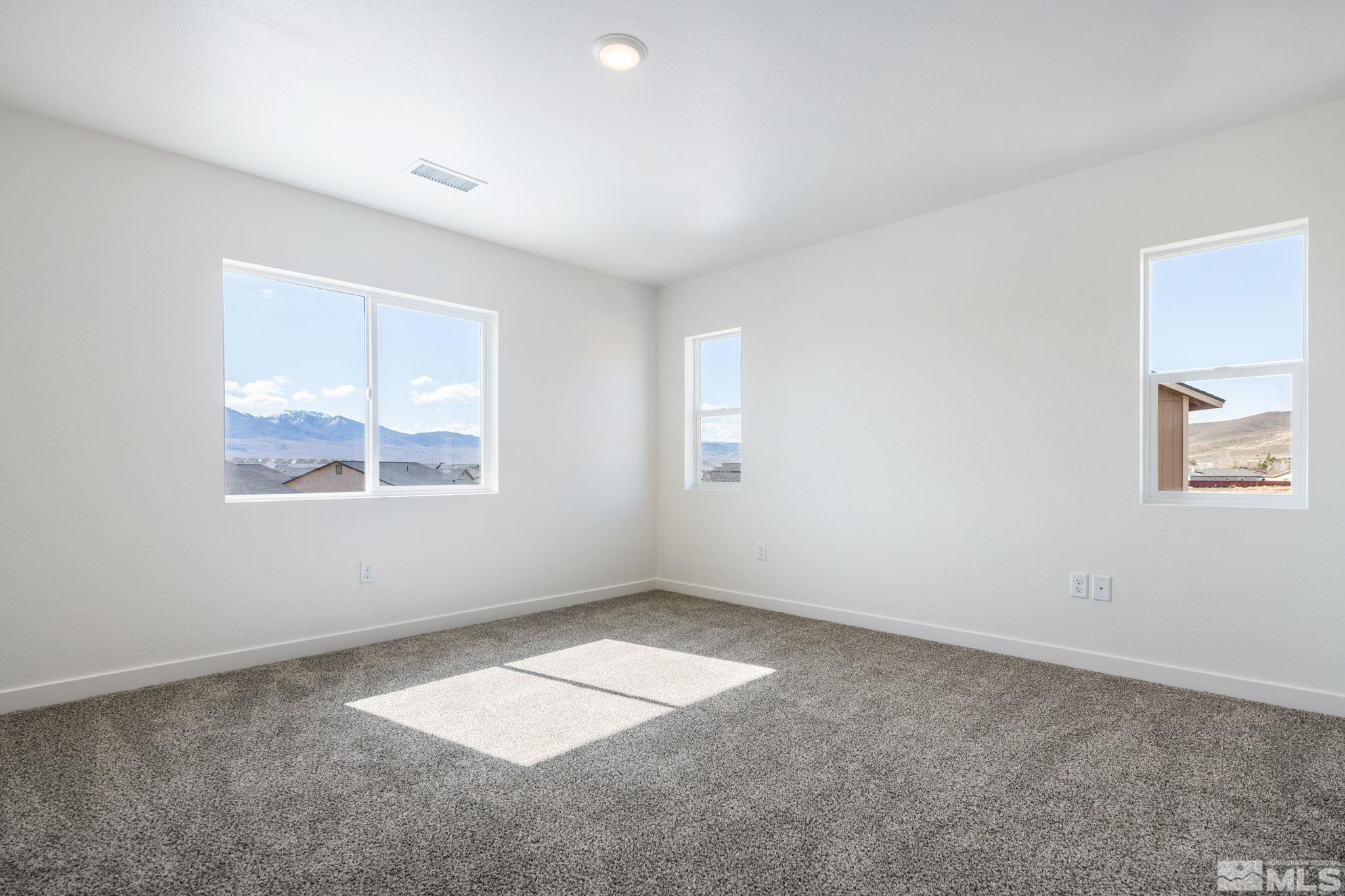 258 Green Lane Property Photo 8