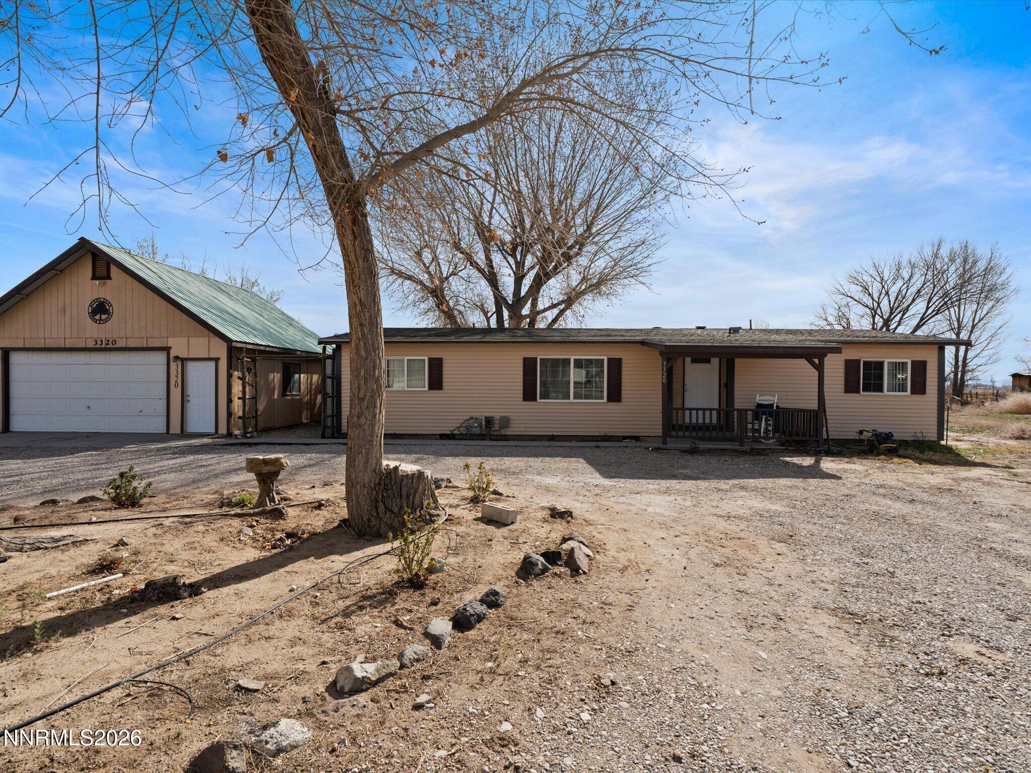 3320 Della Circle Property Photo 6